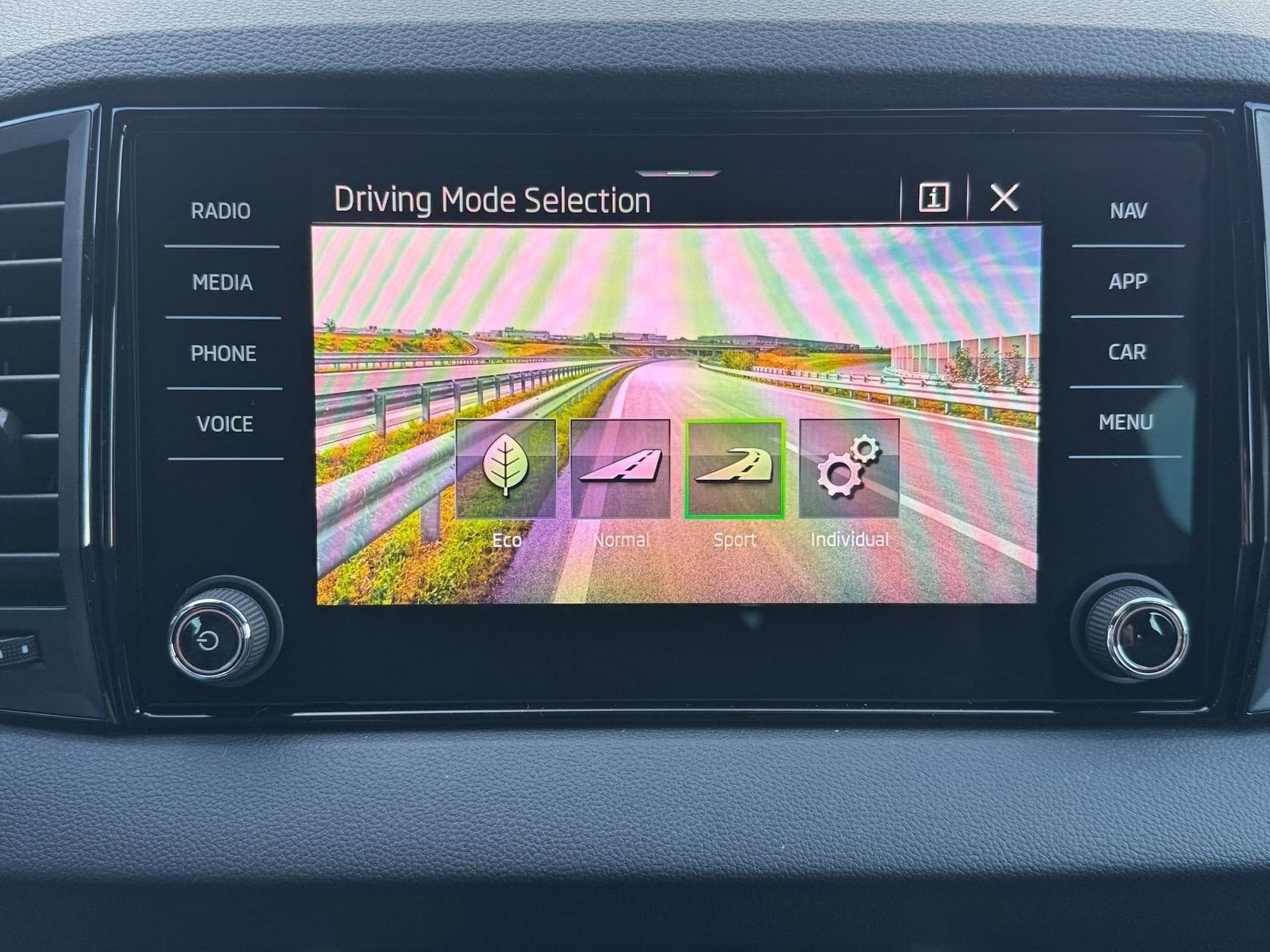 Skoda Karoq Sportline (2026) - Photo 20