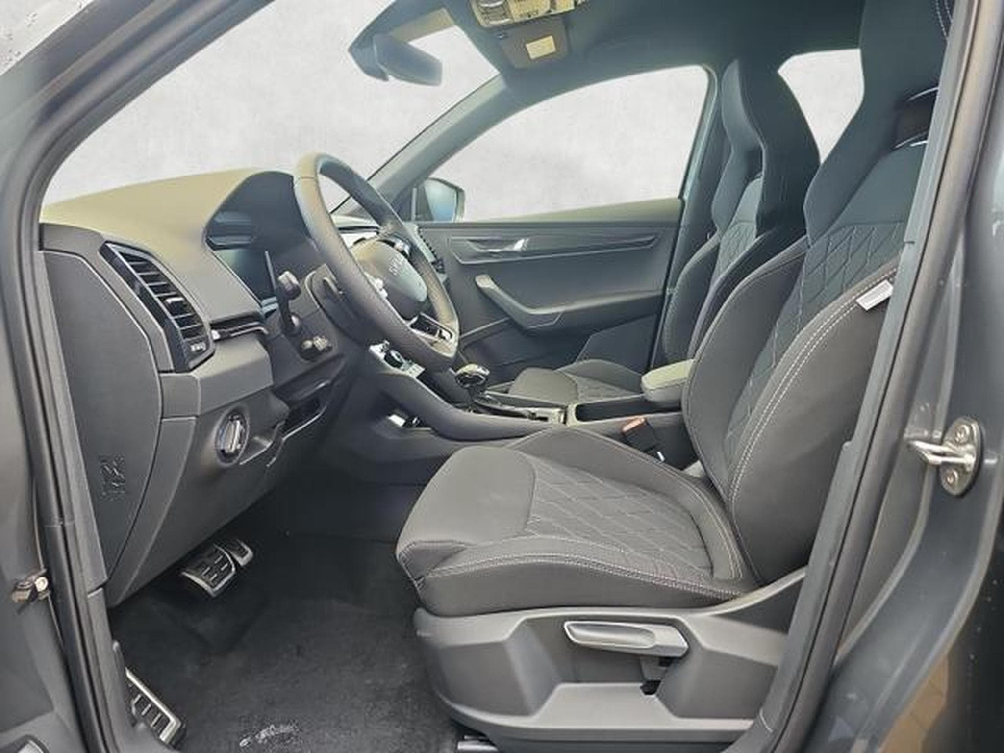 Skoda Karoq Sportline (2026) - Photo 9