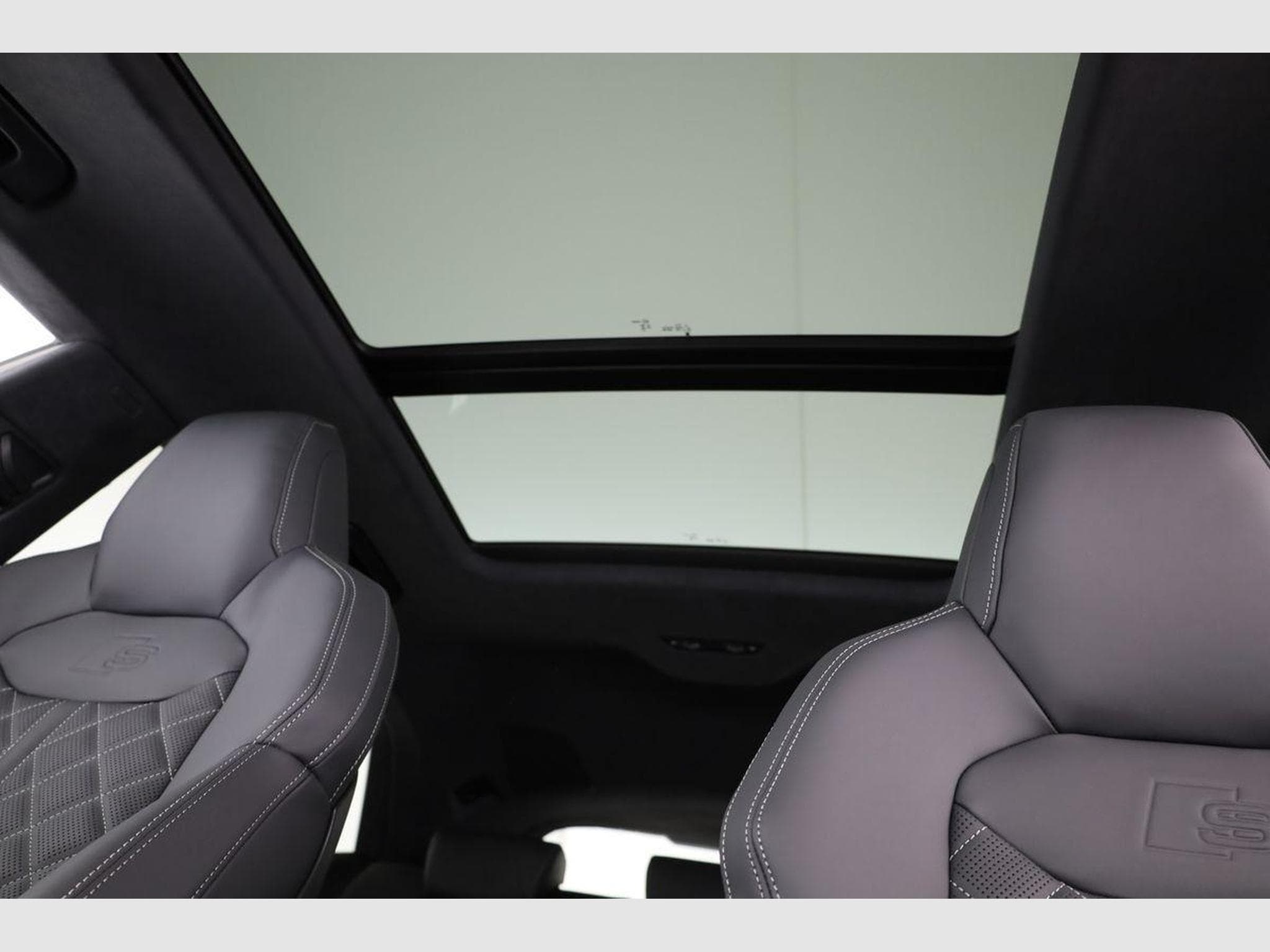 Audi Q8 50 TDI quattro (2026) - Photo 12