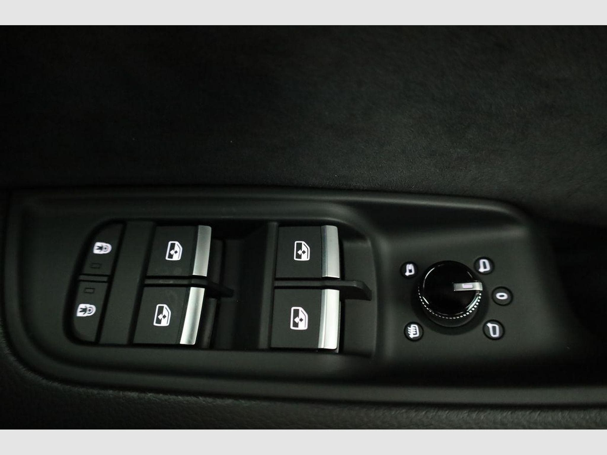 Audi Q8 50 TDI quattro (2026) - Photo 7