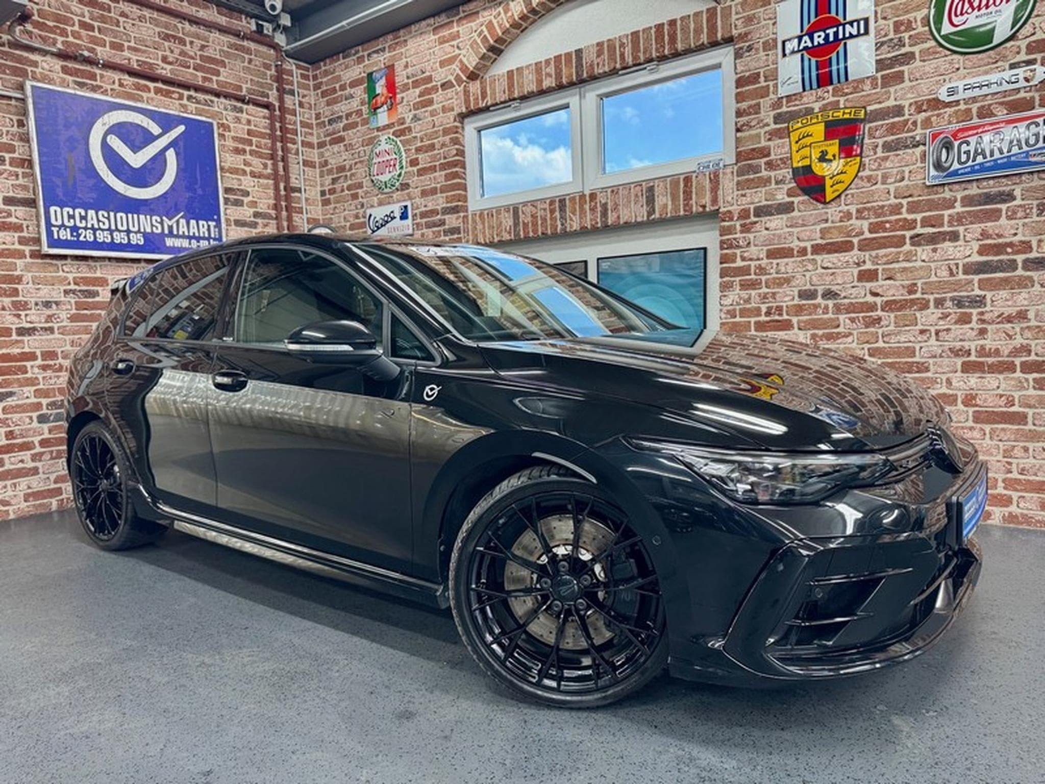 VW Golf Golf VIII R 2.0 333cv Auto 4Motion BLACK EDITION (2025) - Photo 1