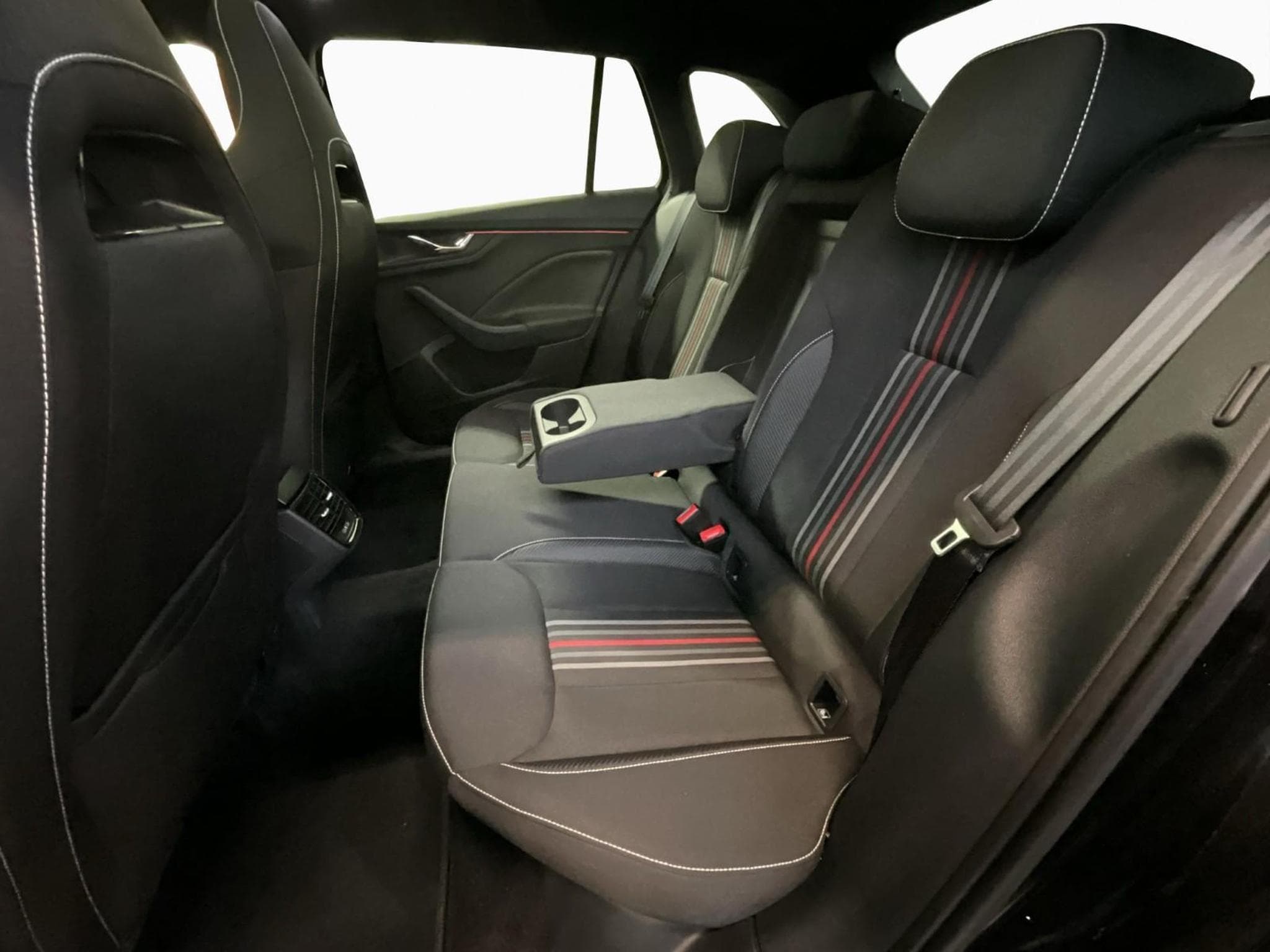 Skoda Scala Monte-Carlo+DSG+Pano+Navi+LED (2025) - Photo 16