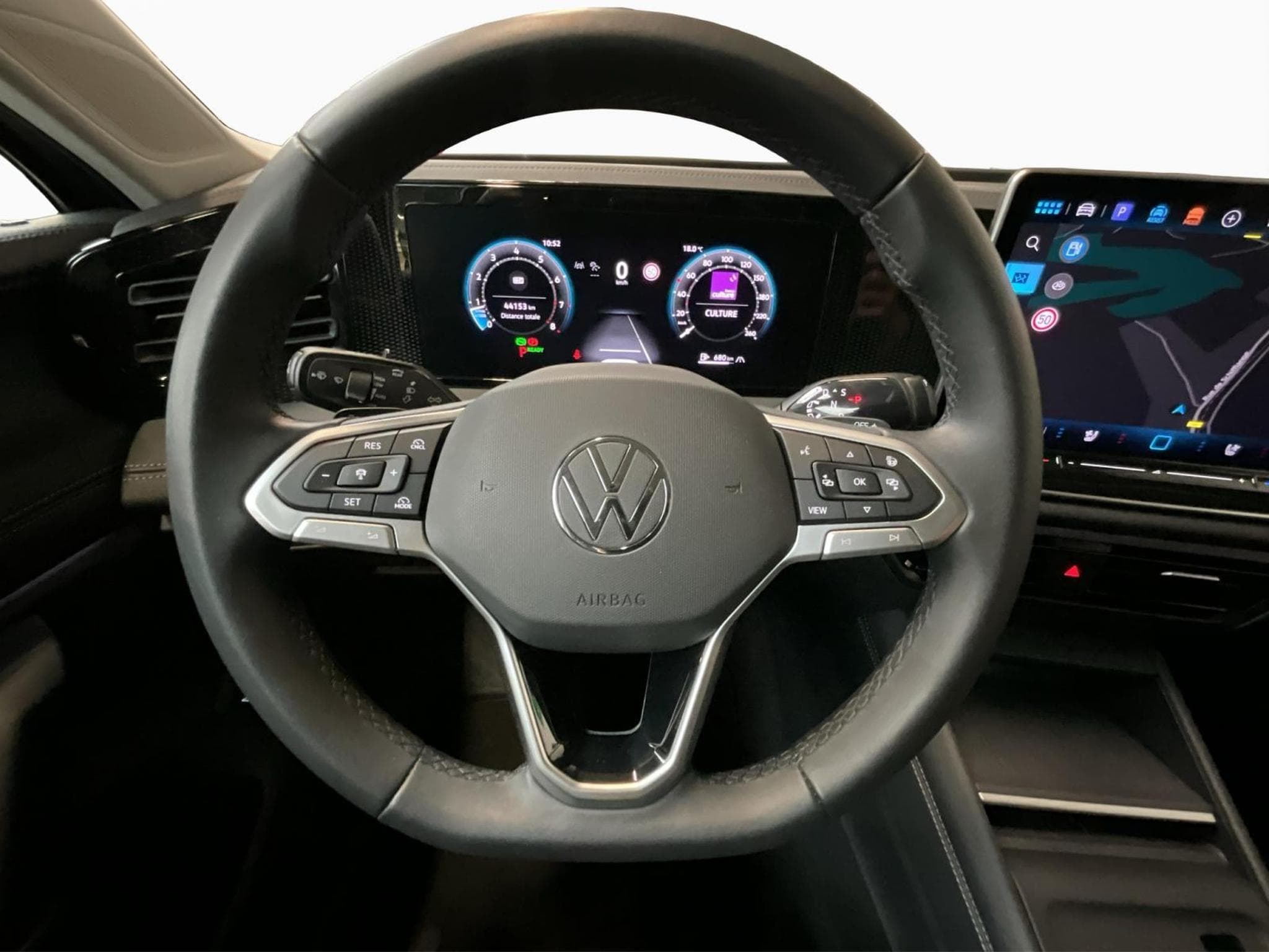 VW Tiguan Life+DSG+LED+LM18+P.Leder (2024) - Foto 10