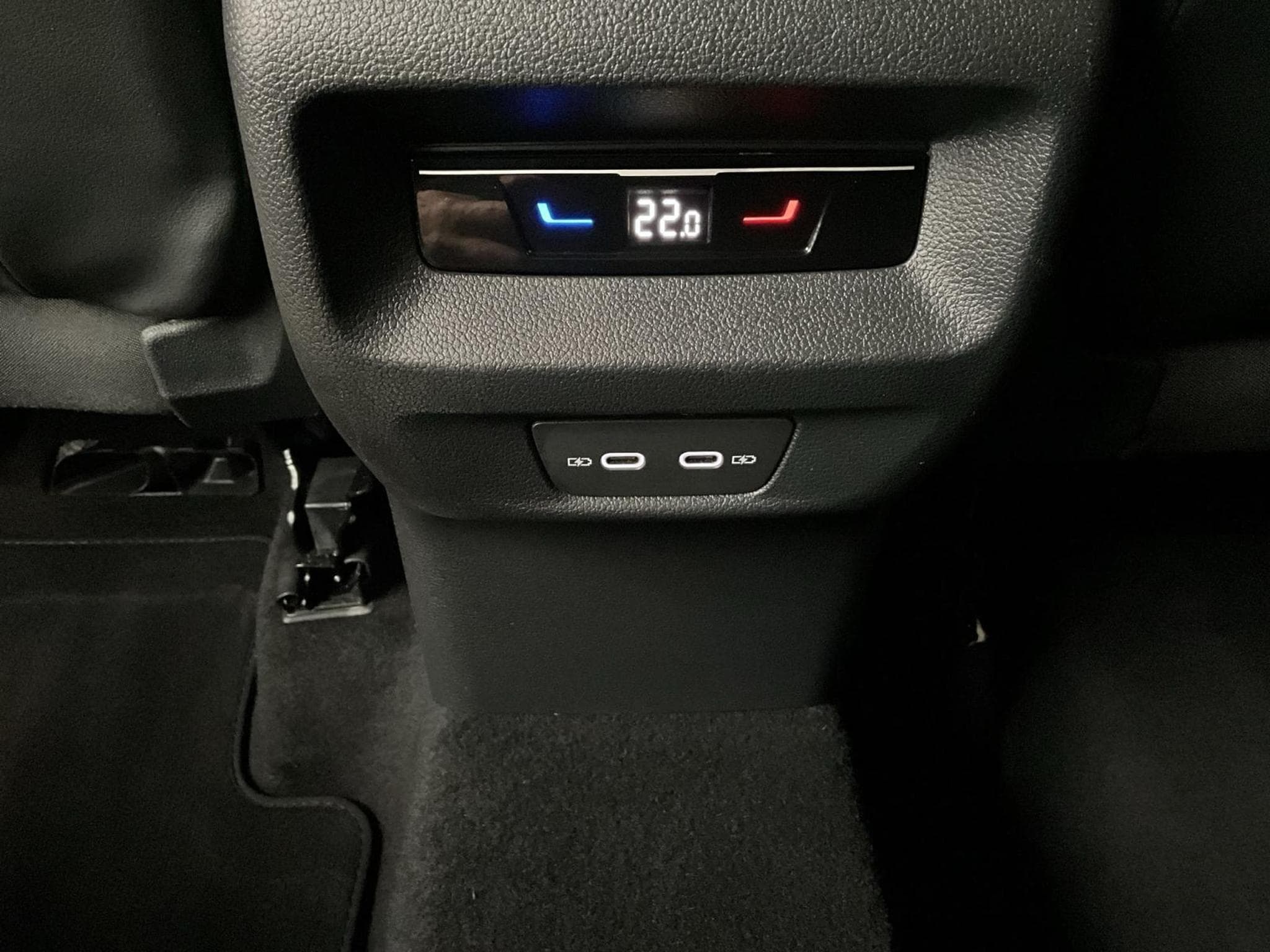 VW Tiguan Life+DSG+LED+LM18+P.Leder (2024) - Foto 22