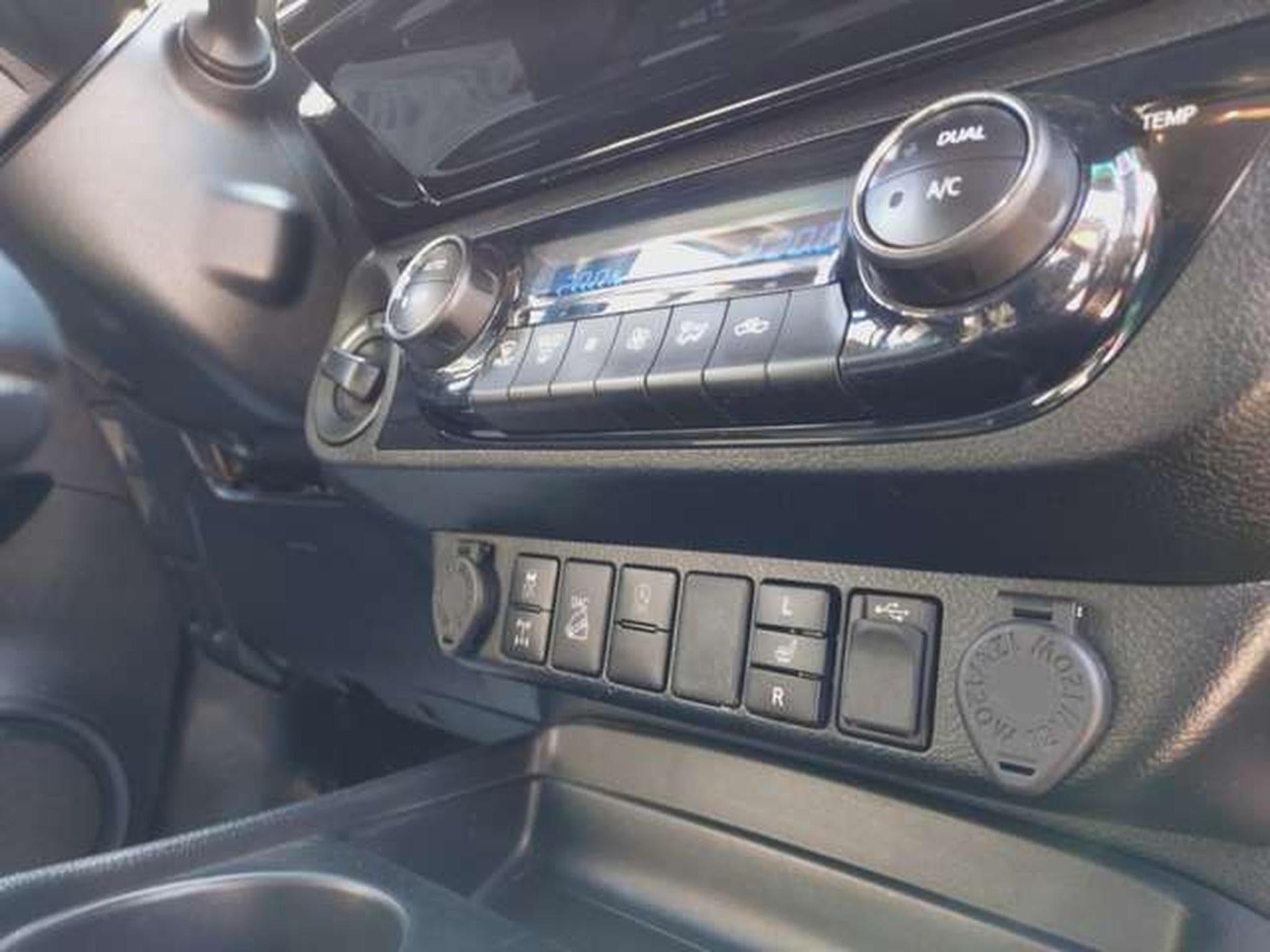 Toyota Hilux HiLux 4x4 Double Cab Autm. Executive (2022) - Photo 10