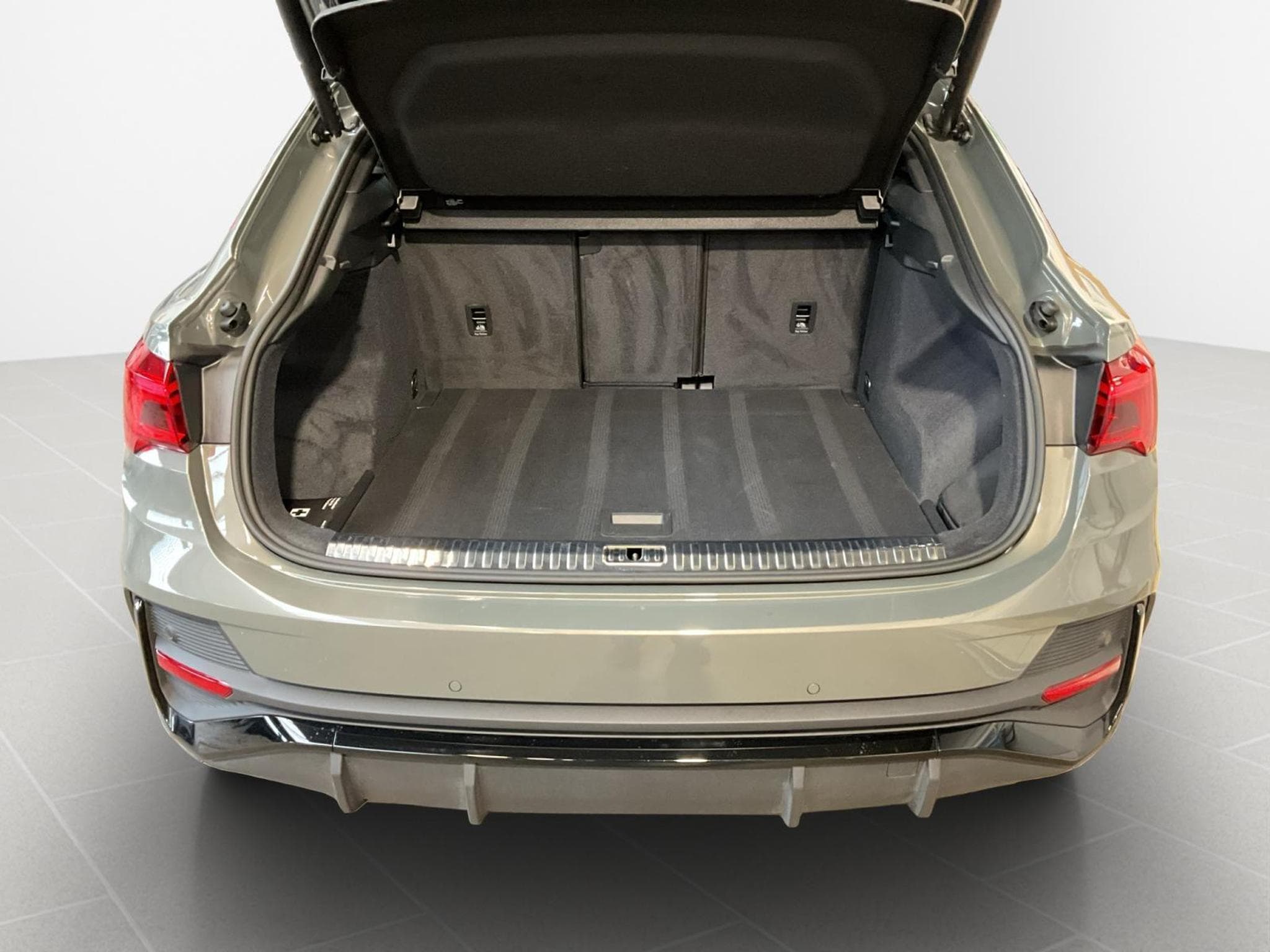 Audi Q3 SB+S-Line+35TFSI+S-Tronic (2024) - Foto 16