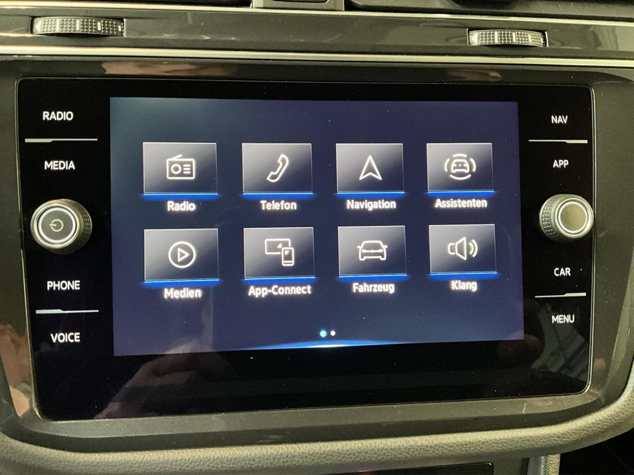 VW Tiguan Life-Urban-Sport+DSG+RearView (2024) - Photo 13