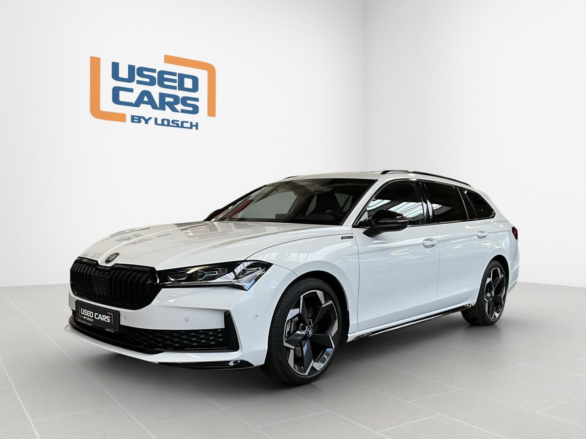 Skoda Superb Sportline+4x4+DSG+Pano+AHK+StandH. (2025) - Foto 1