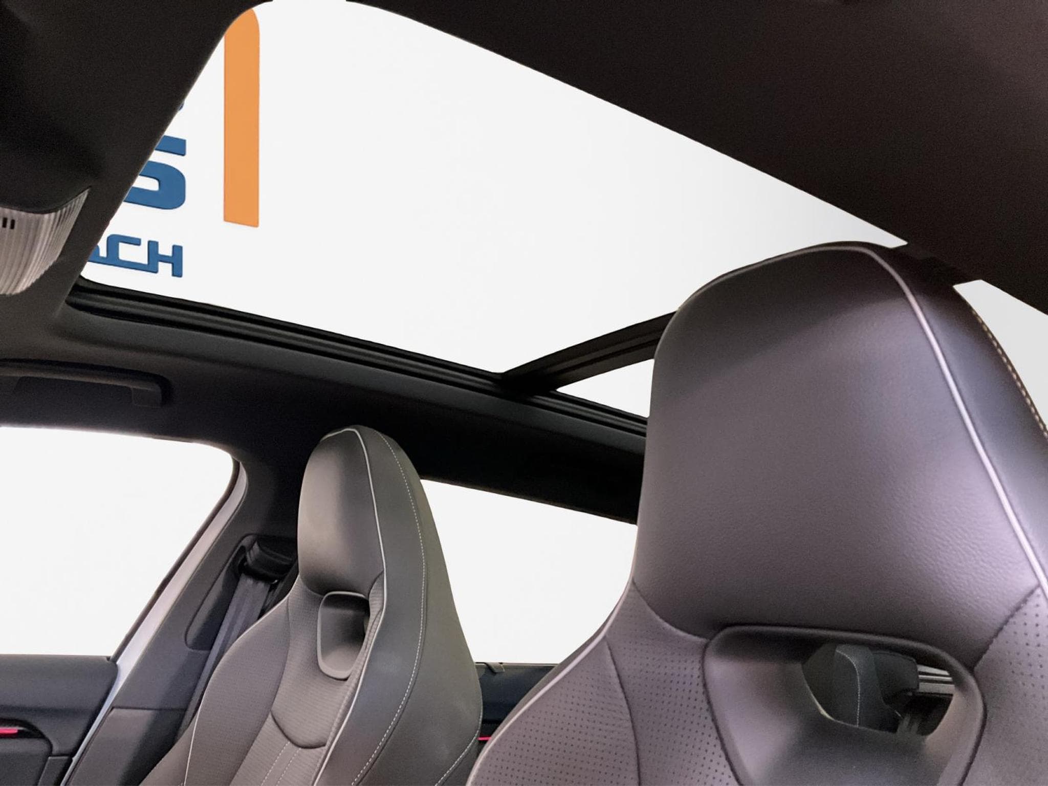 Skoda Superb Sportline+4x4+DSG+Pano+AHK+StandH. (2025) - Foto 15