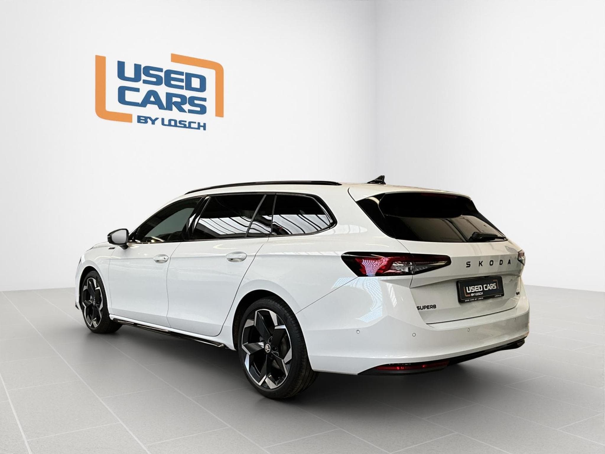 Skoda Superb Sportline+4x4+DSG+Pano+AHK+StandH. (2025) - Foto 6