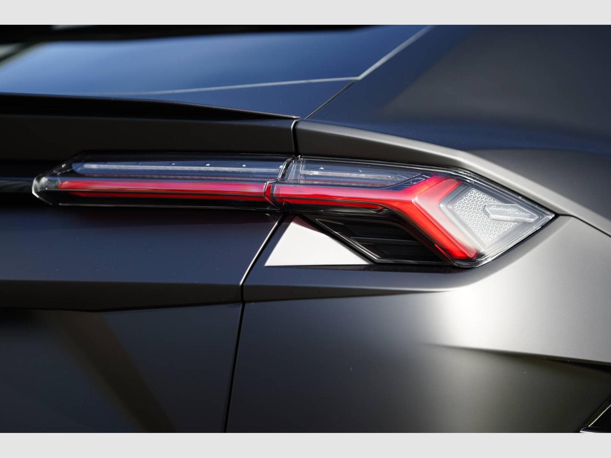 Lamborghini  Urus S V8 4.0L 666CH – Configuration exceptionnelle noir mat – 1è (2025) - Foto 22