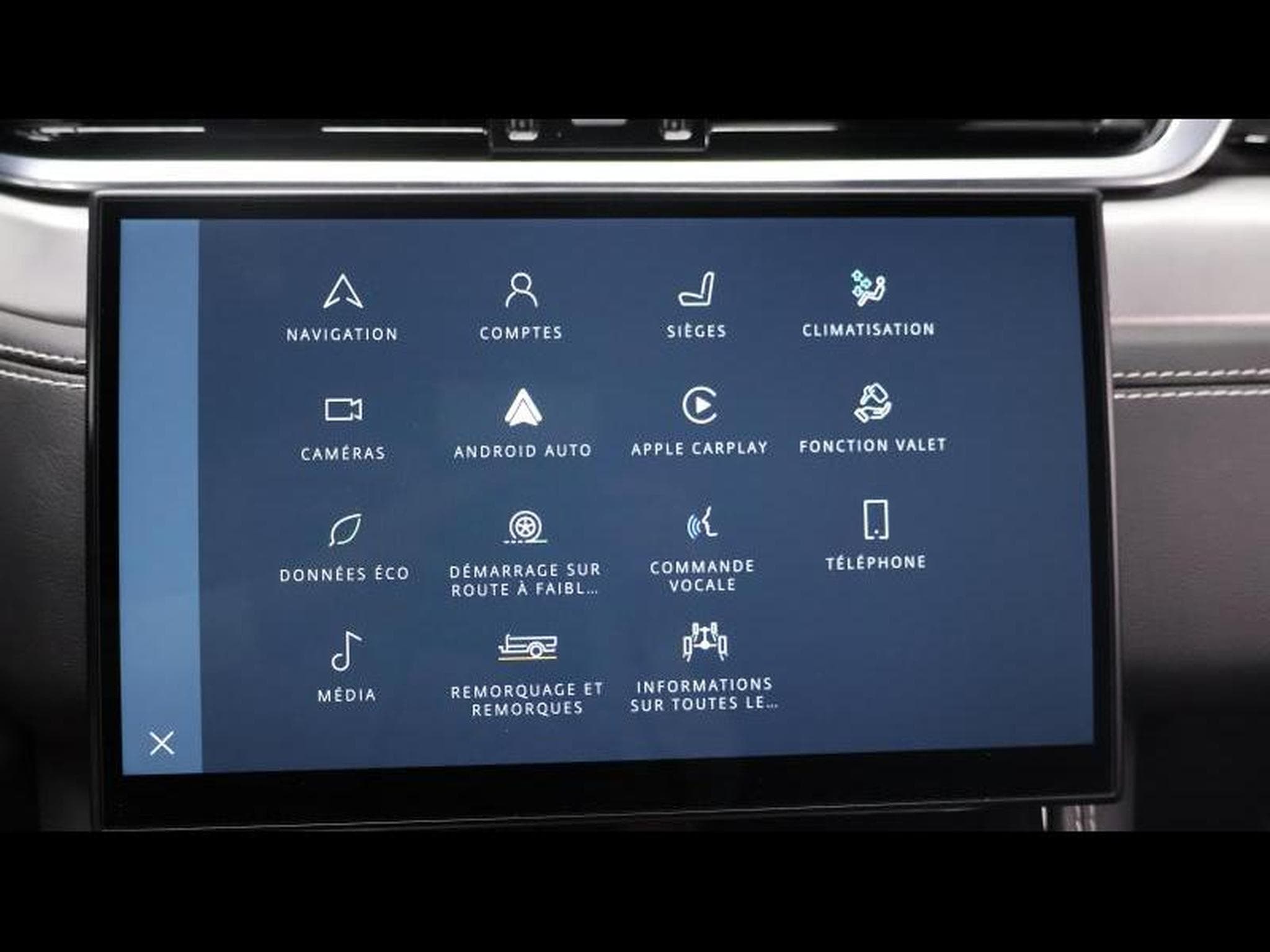 Jaguar F-Pace D165 R-Dynamic S Auto AWD (2021) - Photo 19