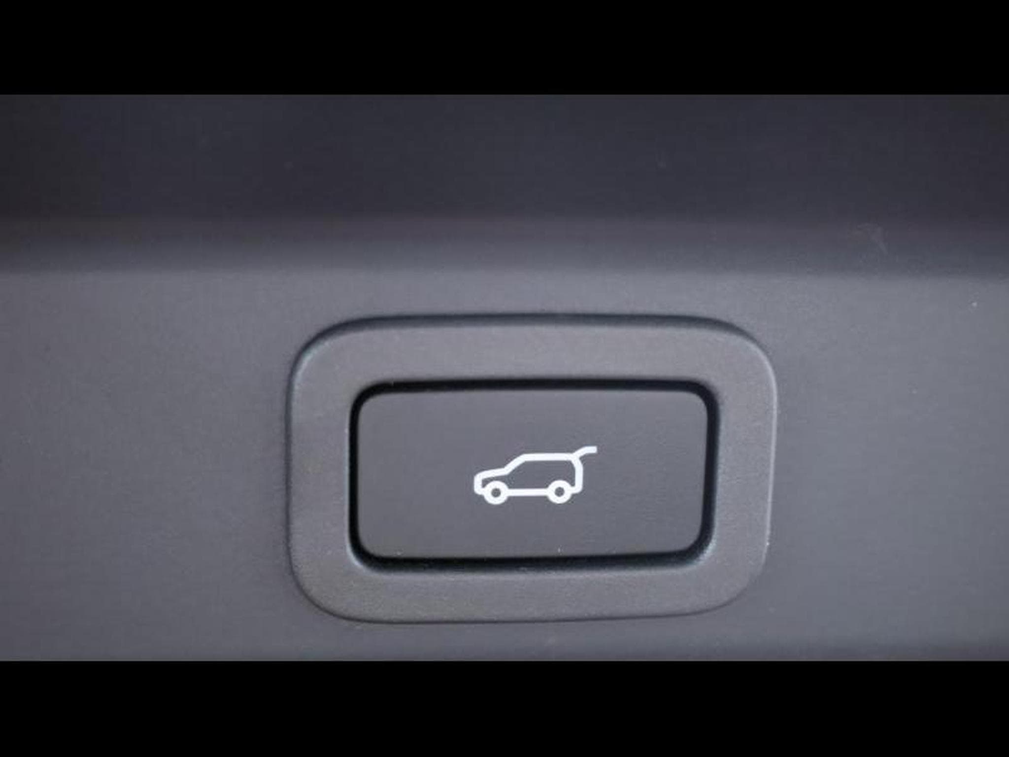 Jaguar F-Pace D165 R-Dynamic S Auto AWD (2021) - Photo 24