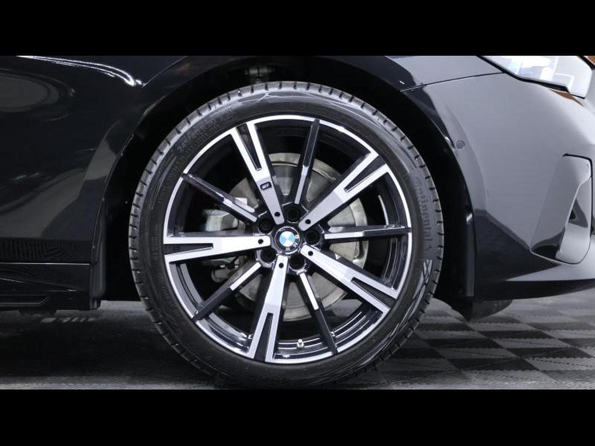 BMW 520 i Touring M SPORT (2025) - Foto 9