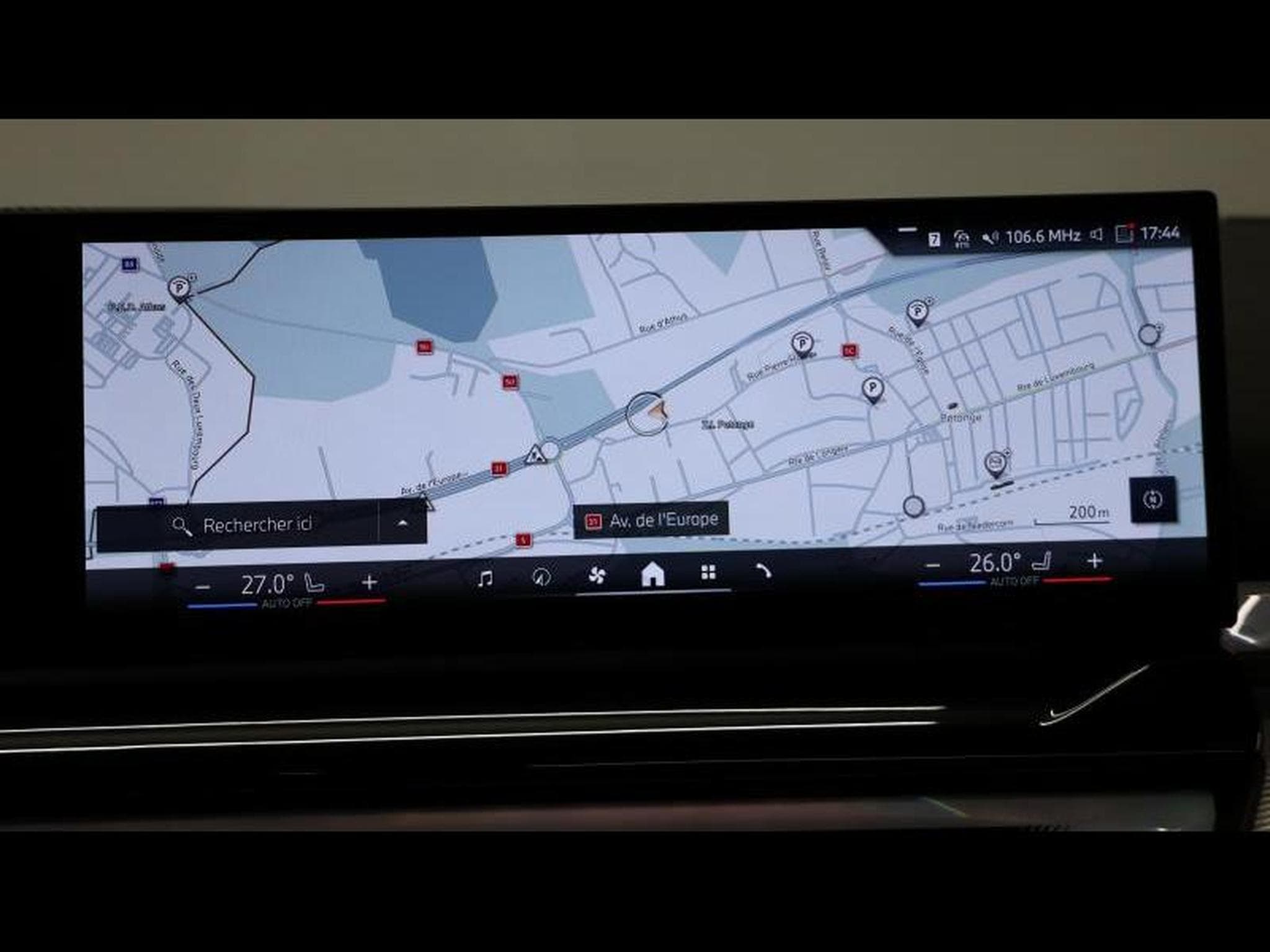 BMW 520 i Touring M SPORT (2025) - Foto 19