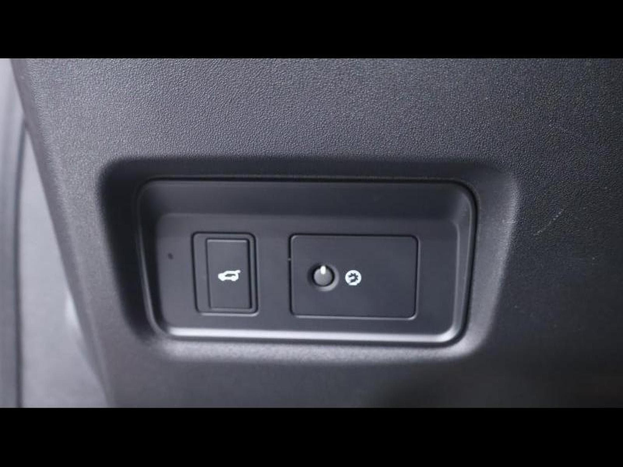 Jaguar E-Pace D165 R-Dynamic S AWD auto (2023) - Foto 23