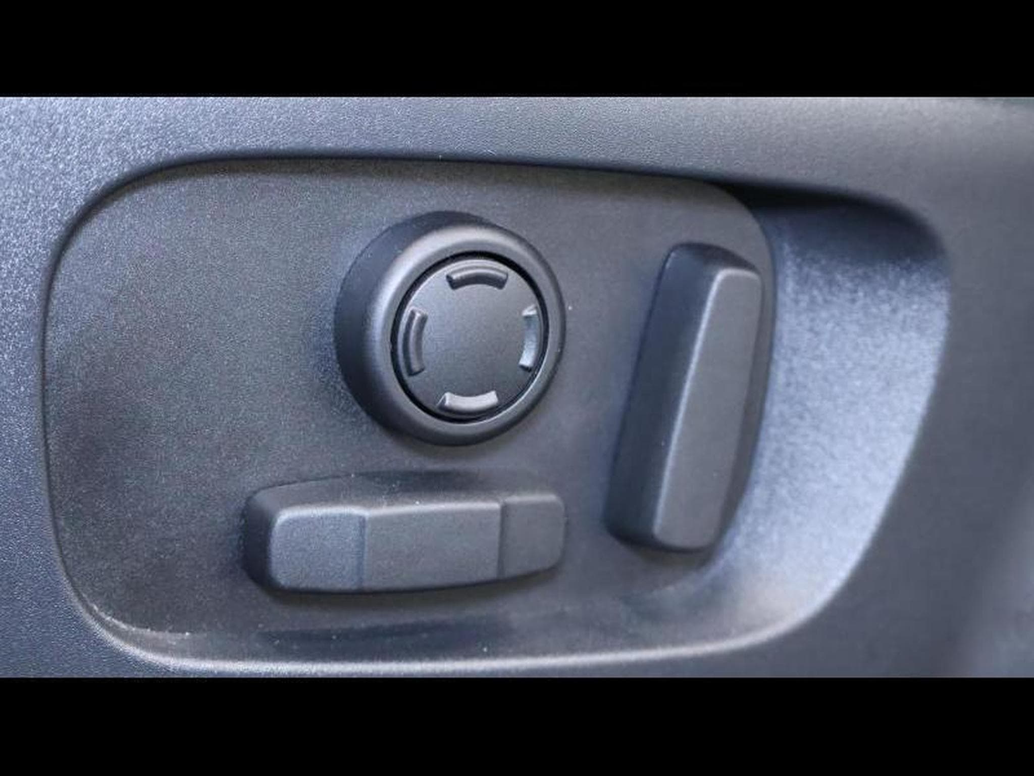 Land-Rover Discovery Sport D165 S AWD Auto (2024) - Photo 17