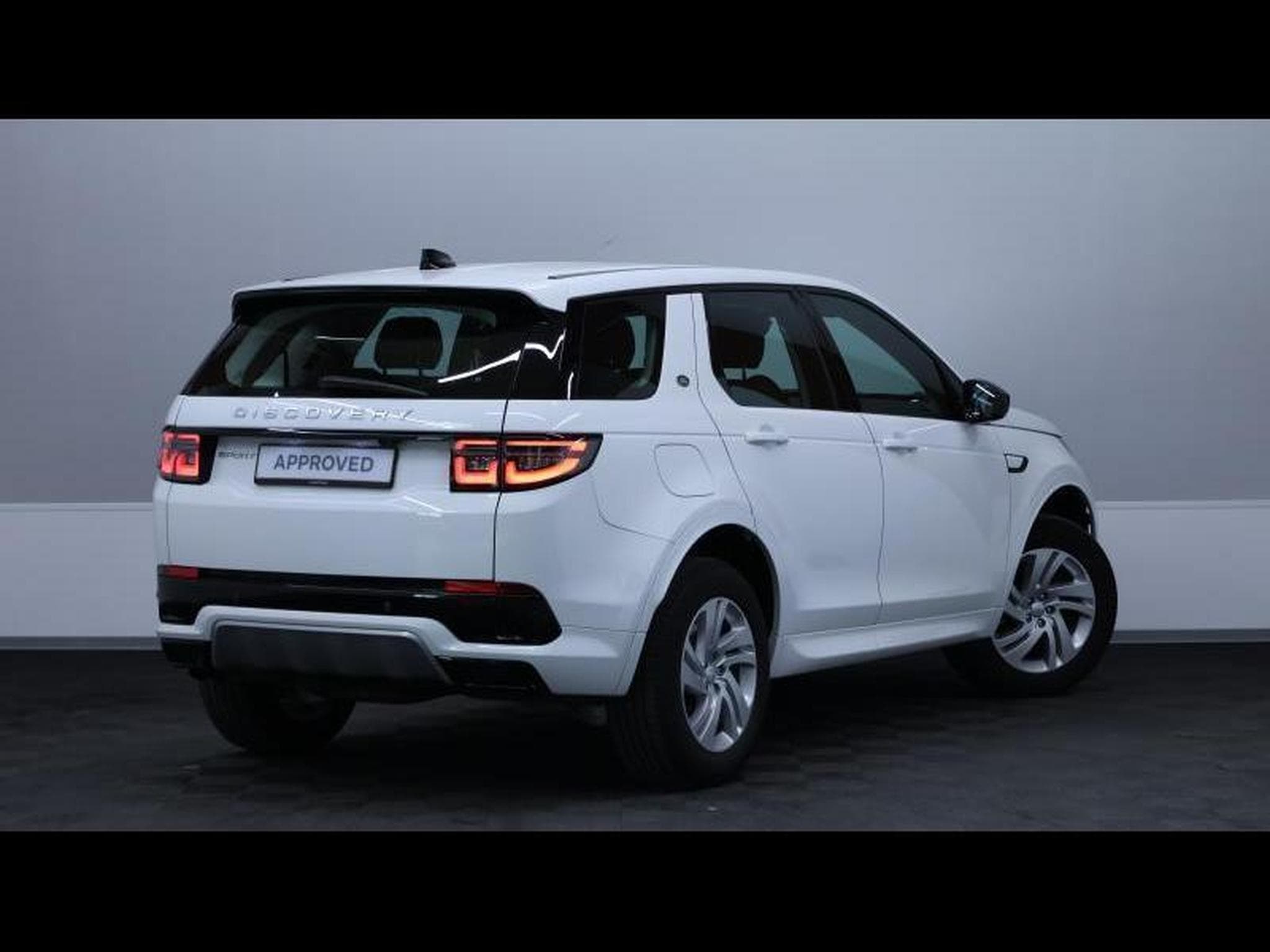Land-Rover Discovery Sport D165 S AWD Auto (2024) - Photo 4