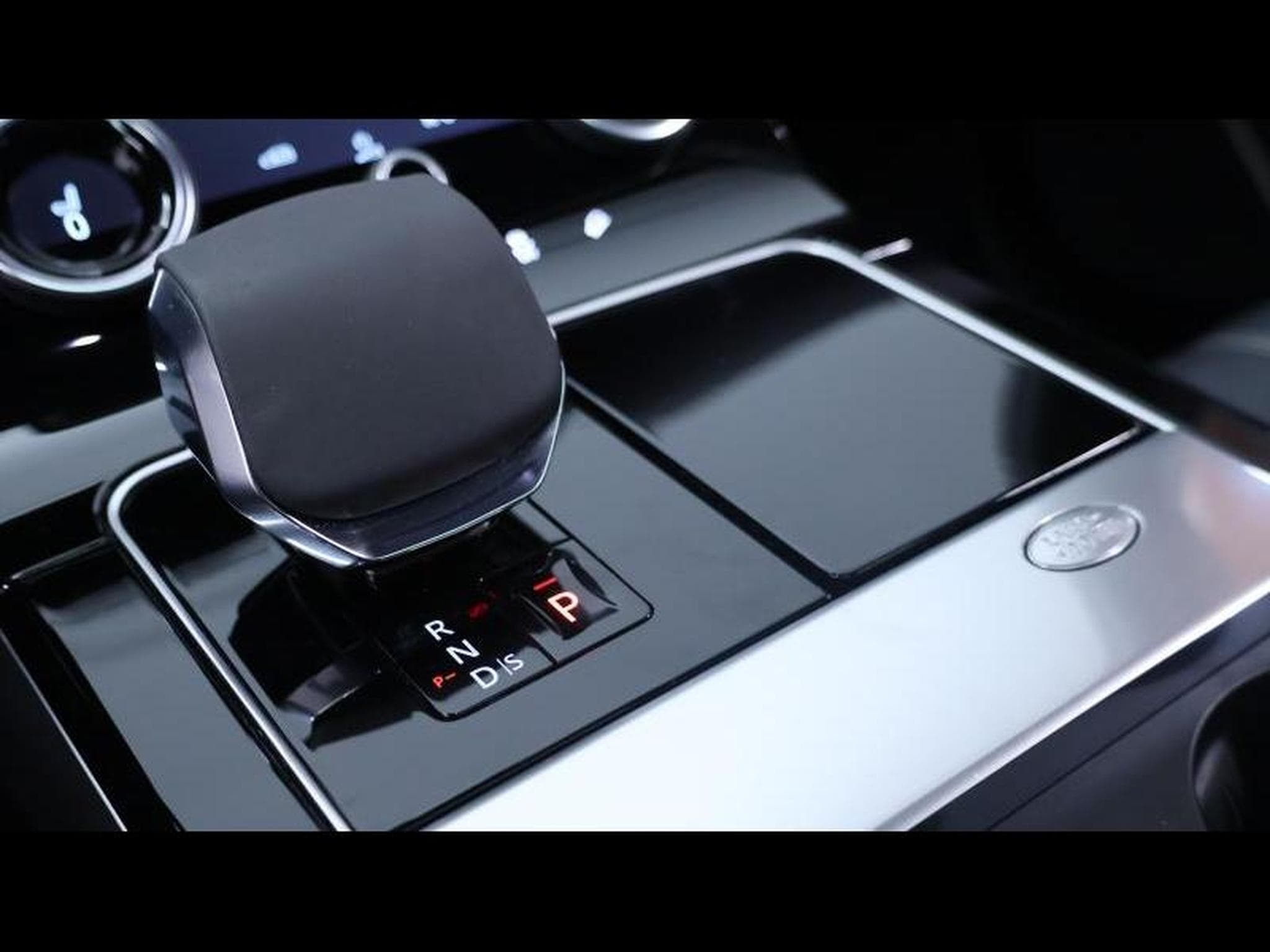 Land-Rover Range Rover Velar D200 R-Dynamic SE AWD Auto (2021) - Photo 17