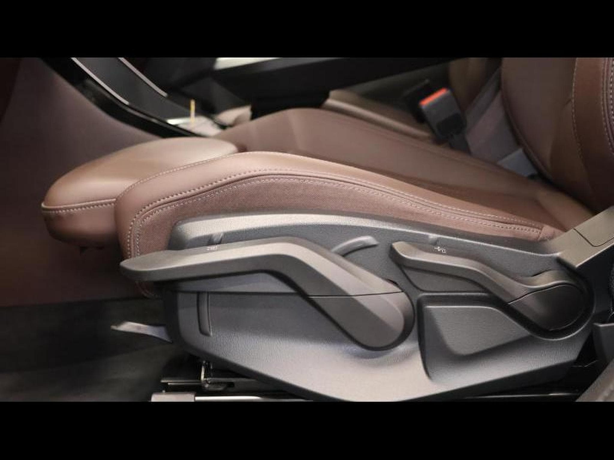 BMW X1 18i sDrive M Sport Auto (2024) - Photo 22