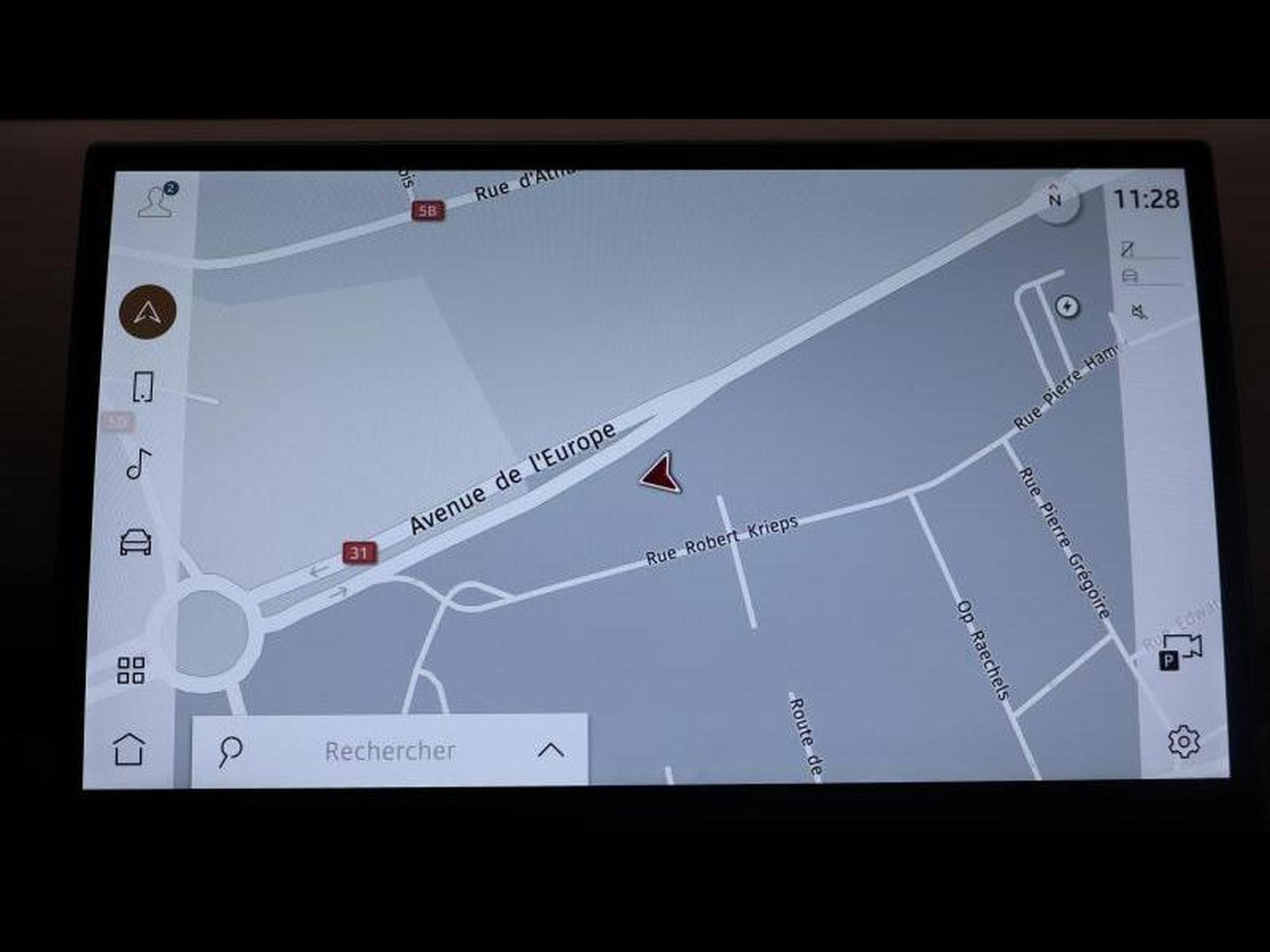 Land-Rover Range Rover P440e Autobiography AWD Auto (2023) - Photo 19