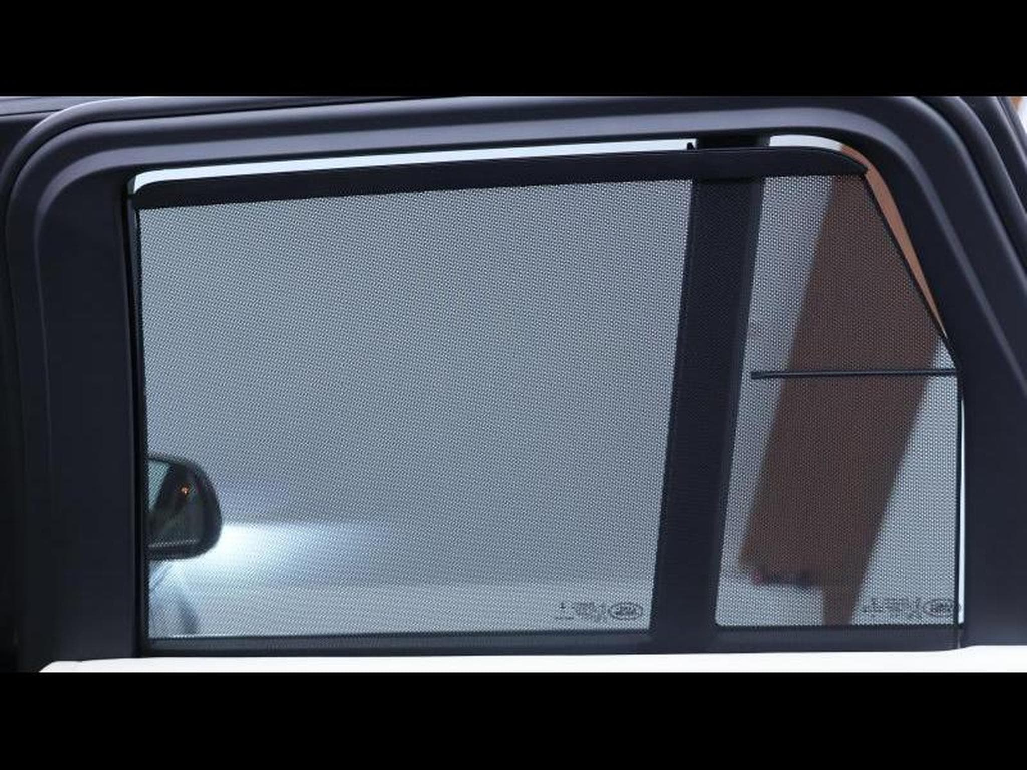 Land-Rover Range Rover P440e Autobiography AWD Auto (2023) - Photo 29