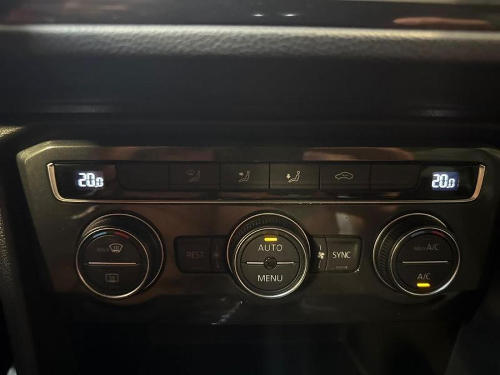 VW Tiguan Highline (2018) - Photo 15