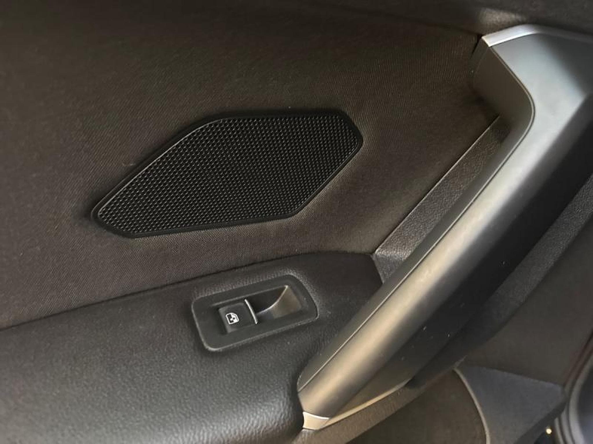 VW Tiguan Highline (2018) - Photo 22