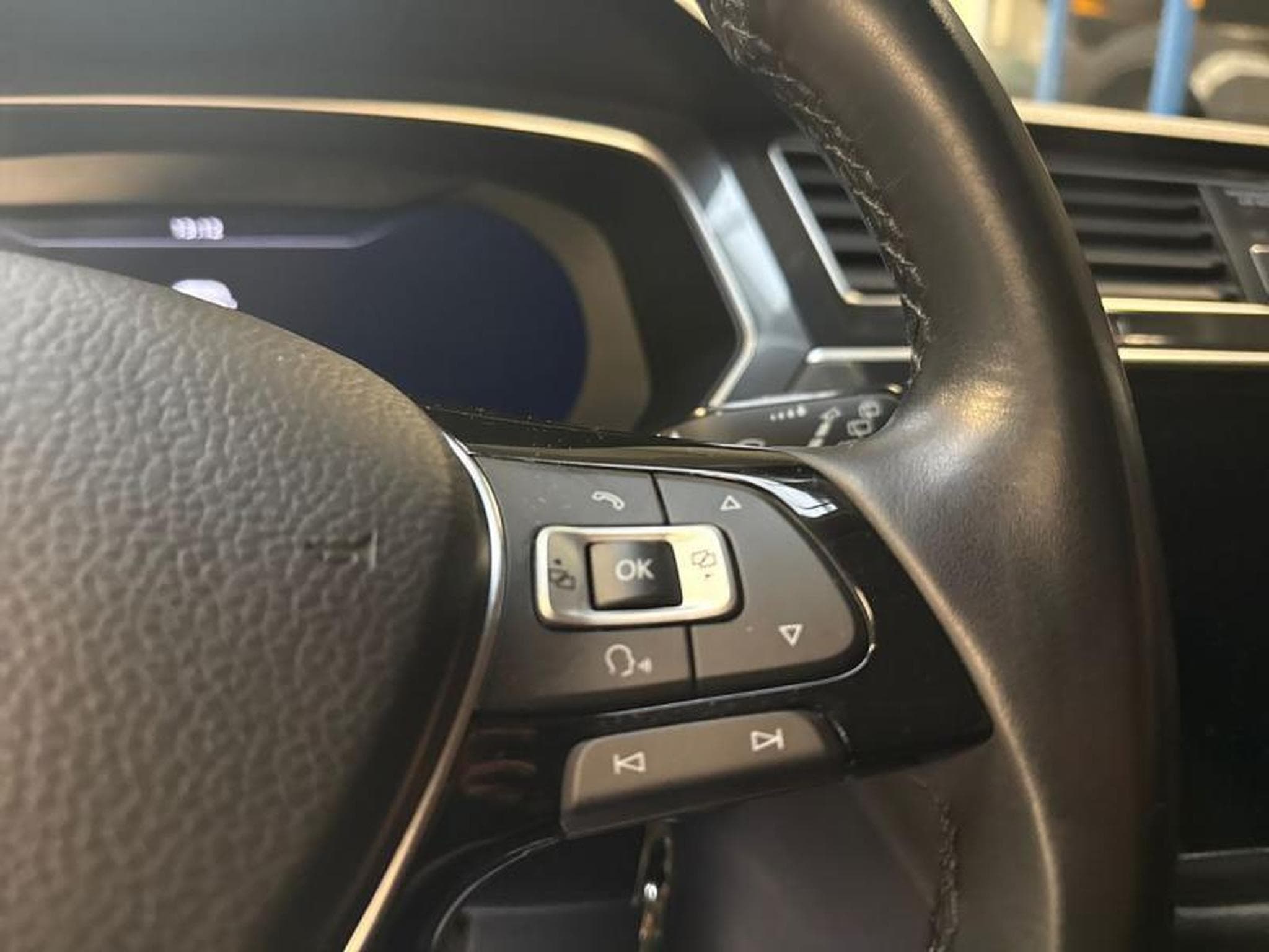 VW Tiguan Highline (2018) - Photo 23