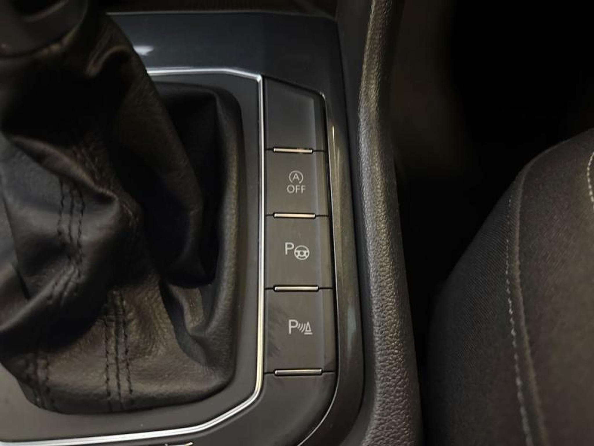 VW Tiguan Highline (2018) - Photo 25