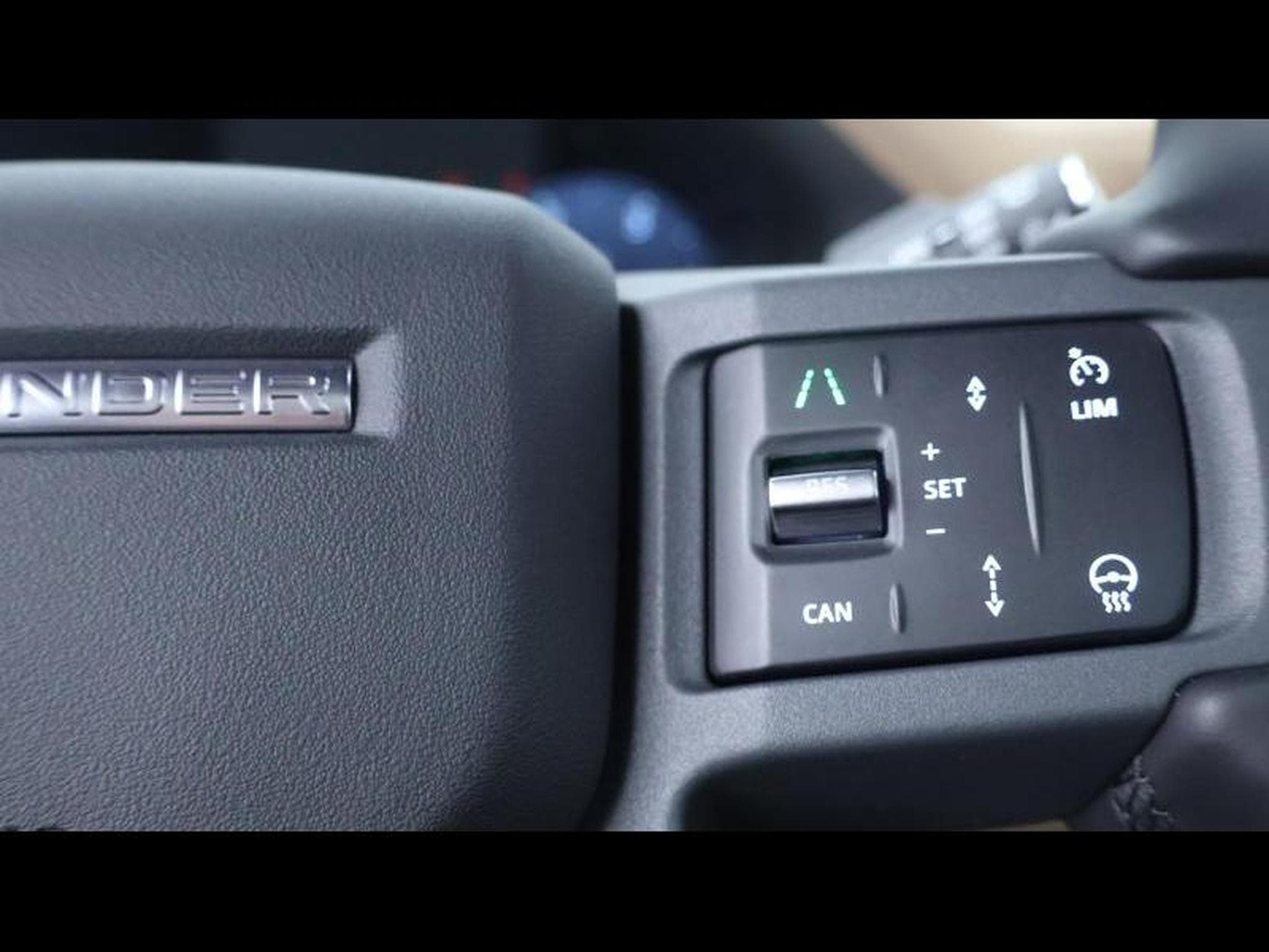 Land-Rover Defender 110 D250 X-Dynamic SE AWD Auto (2026) - Photo 16