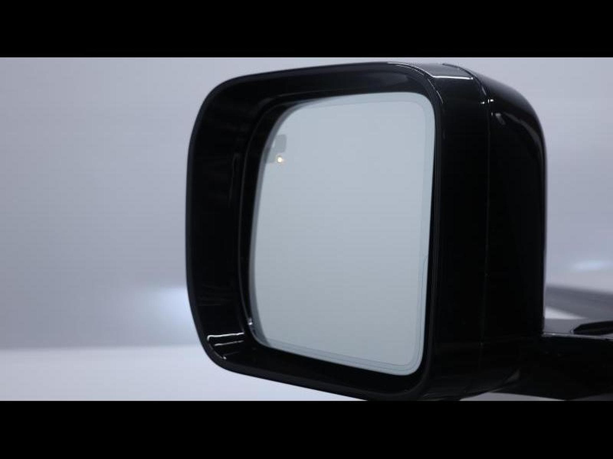 Land-Rover Defender 110 D250 X-Dynamic SE AWD Auto (2026) - Photo 27