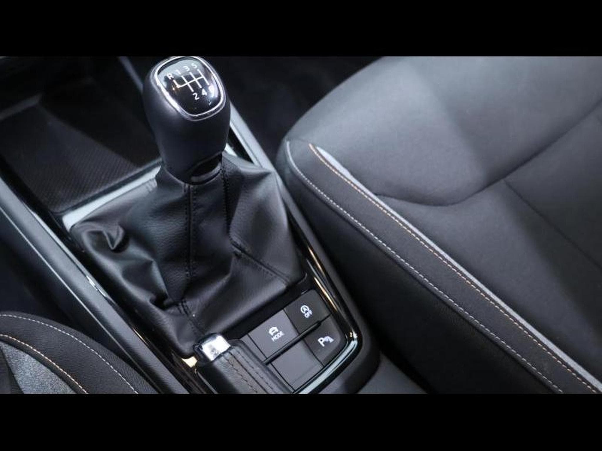 Skoda Kamiq 1.0TSI 116 Selection (2024) - Photo 18