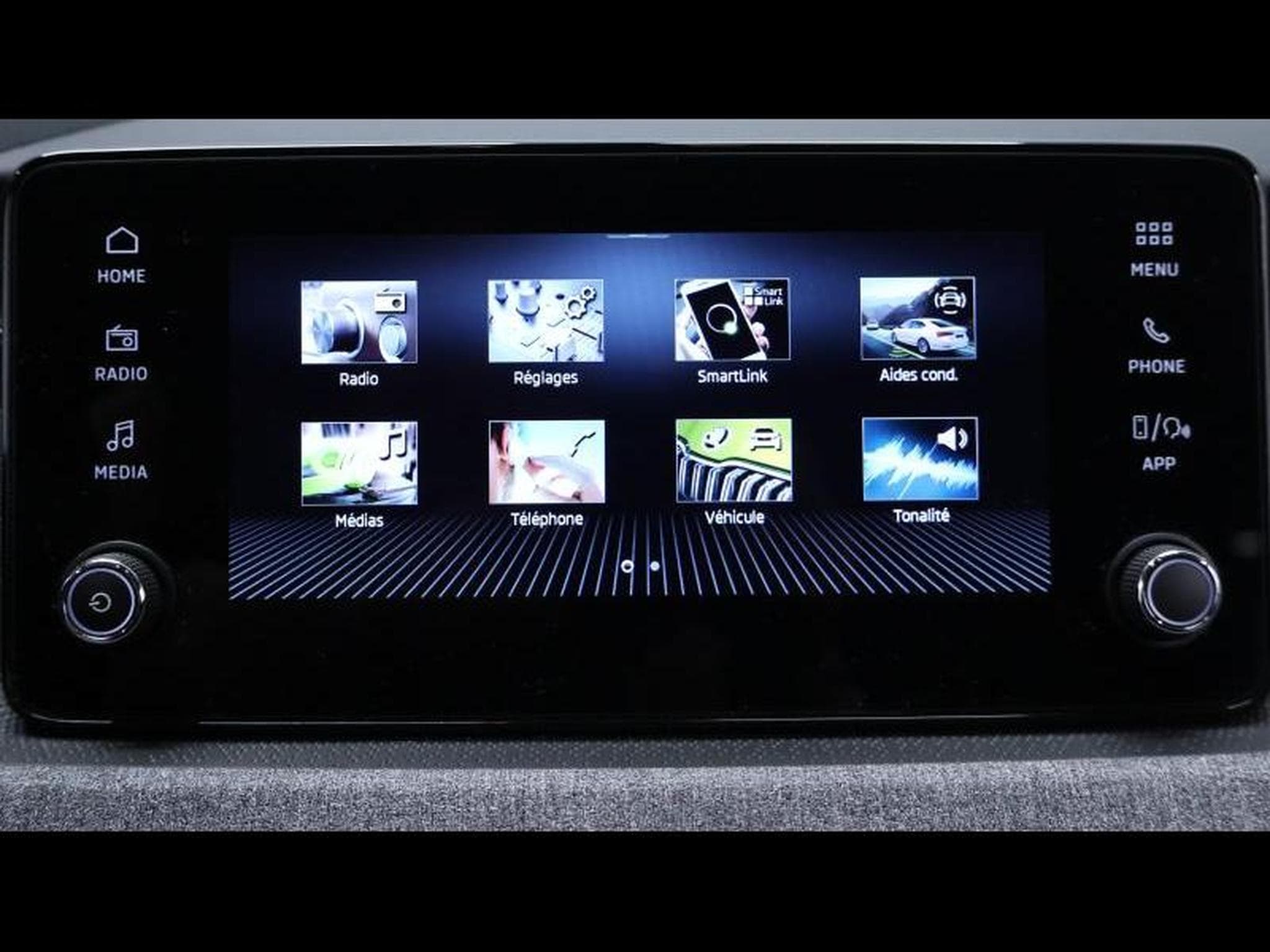 Skoda Kamiq 1.0TSI 116 Selection (2024) - Photo 20