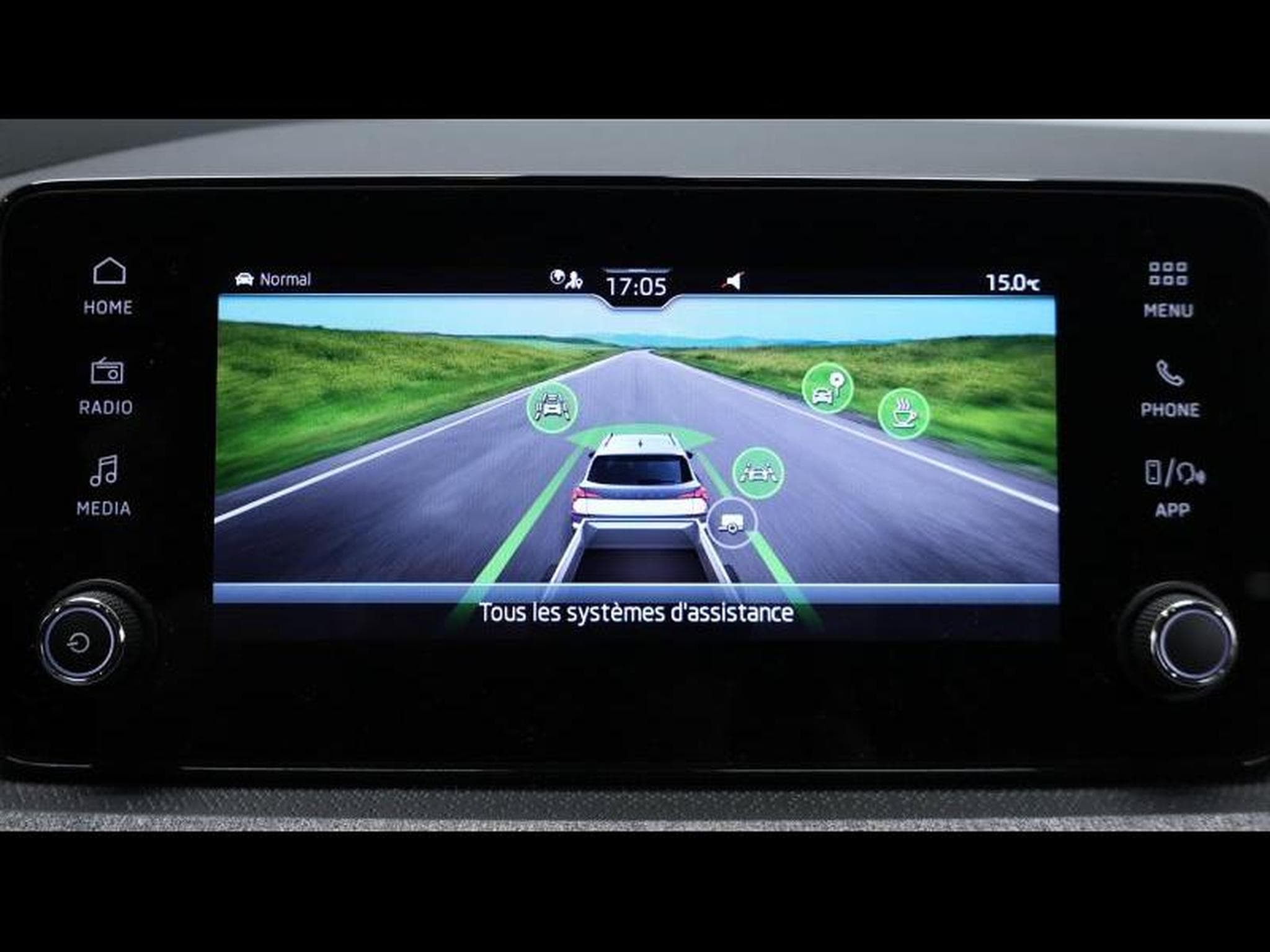 Skoda Kamiq 1.0TSI 116 Selection (2024) - Photo 22