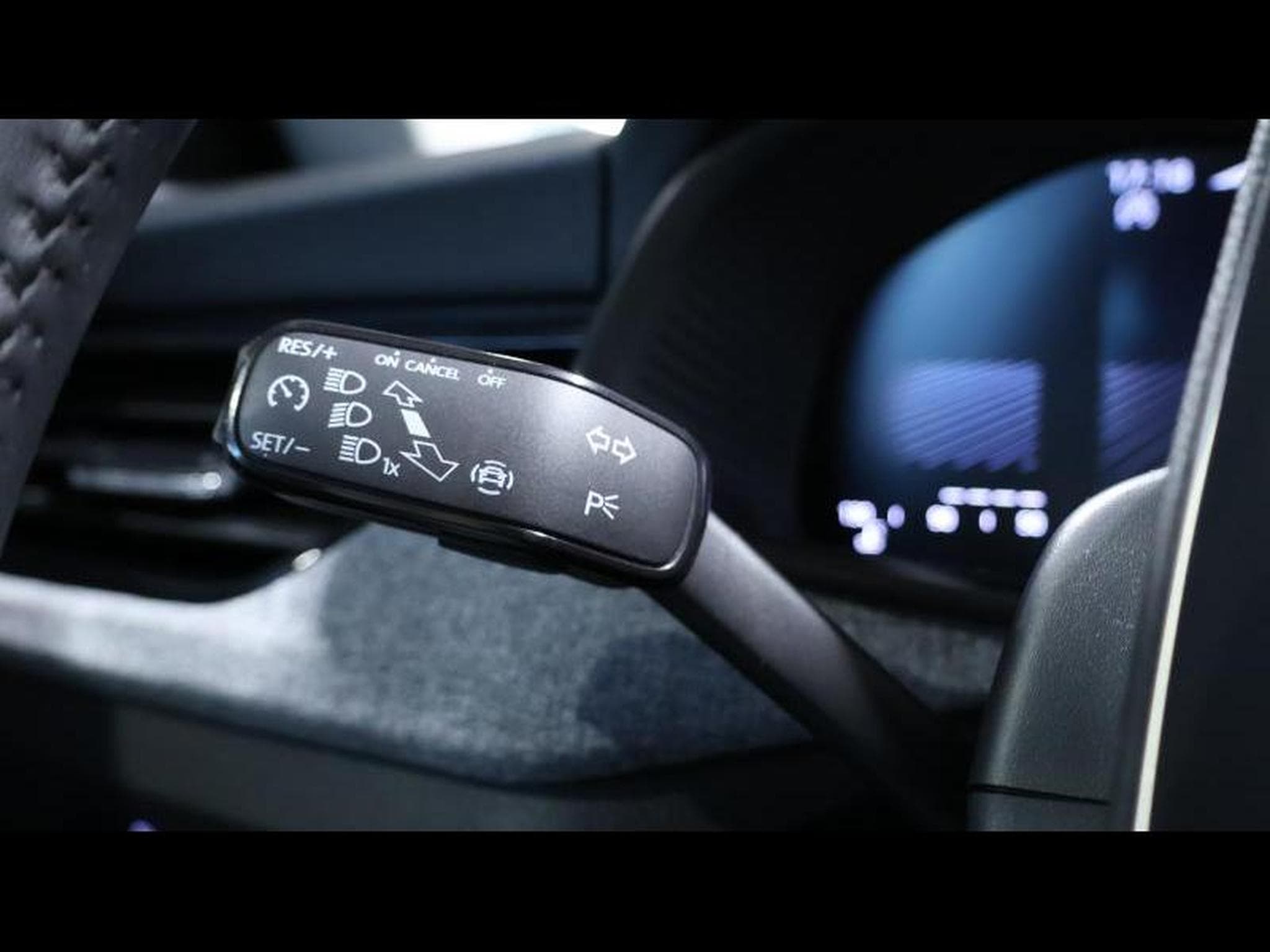 Skoda Kamiq 1.0TSI 116 Selection (2024) - Photo 28