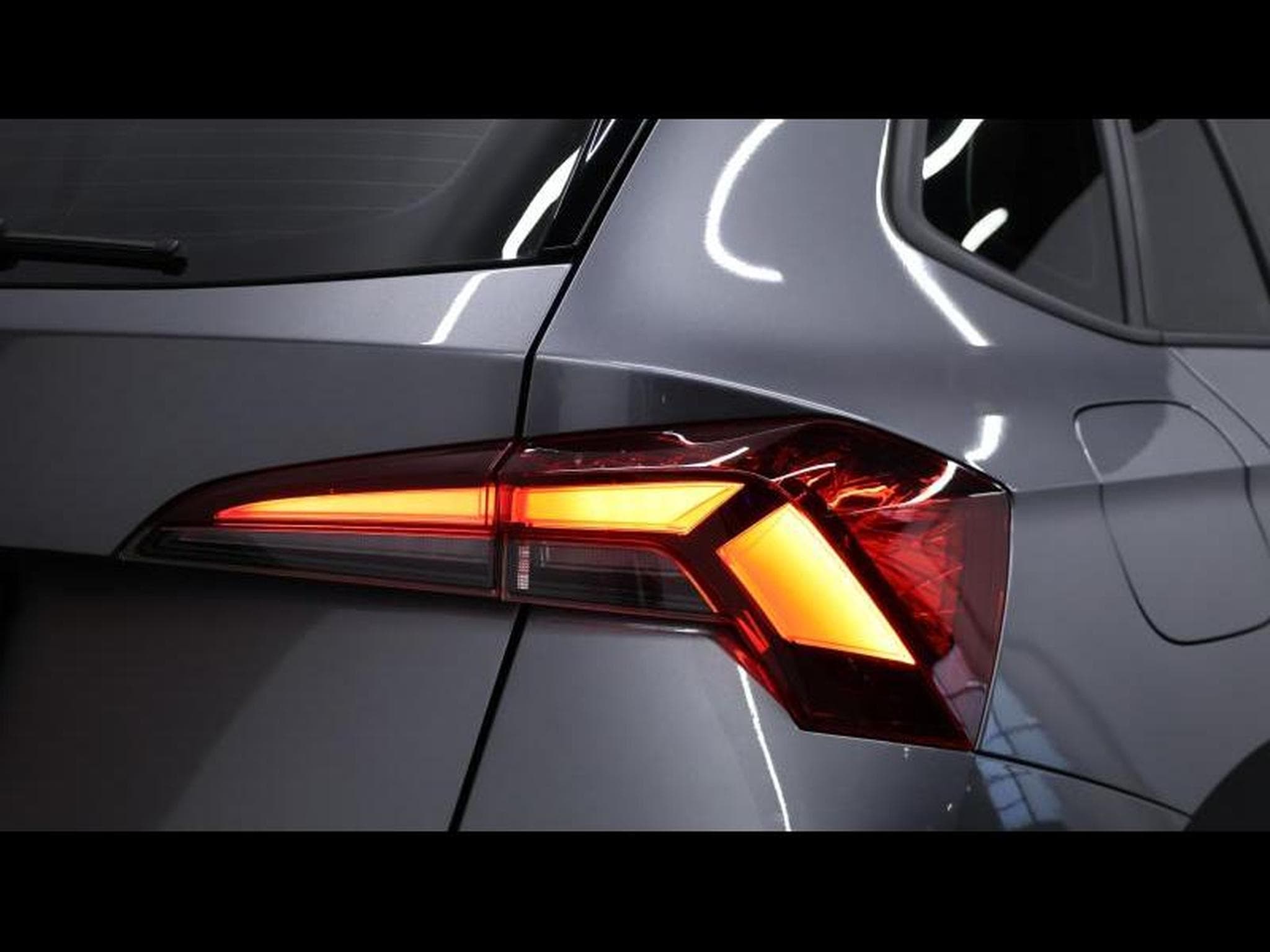 Skoda Kamiq 1.0TSI 116 Selection (2024) - Photo 8