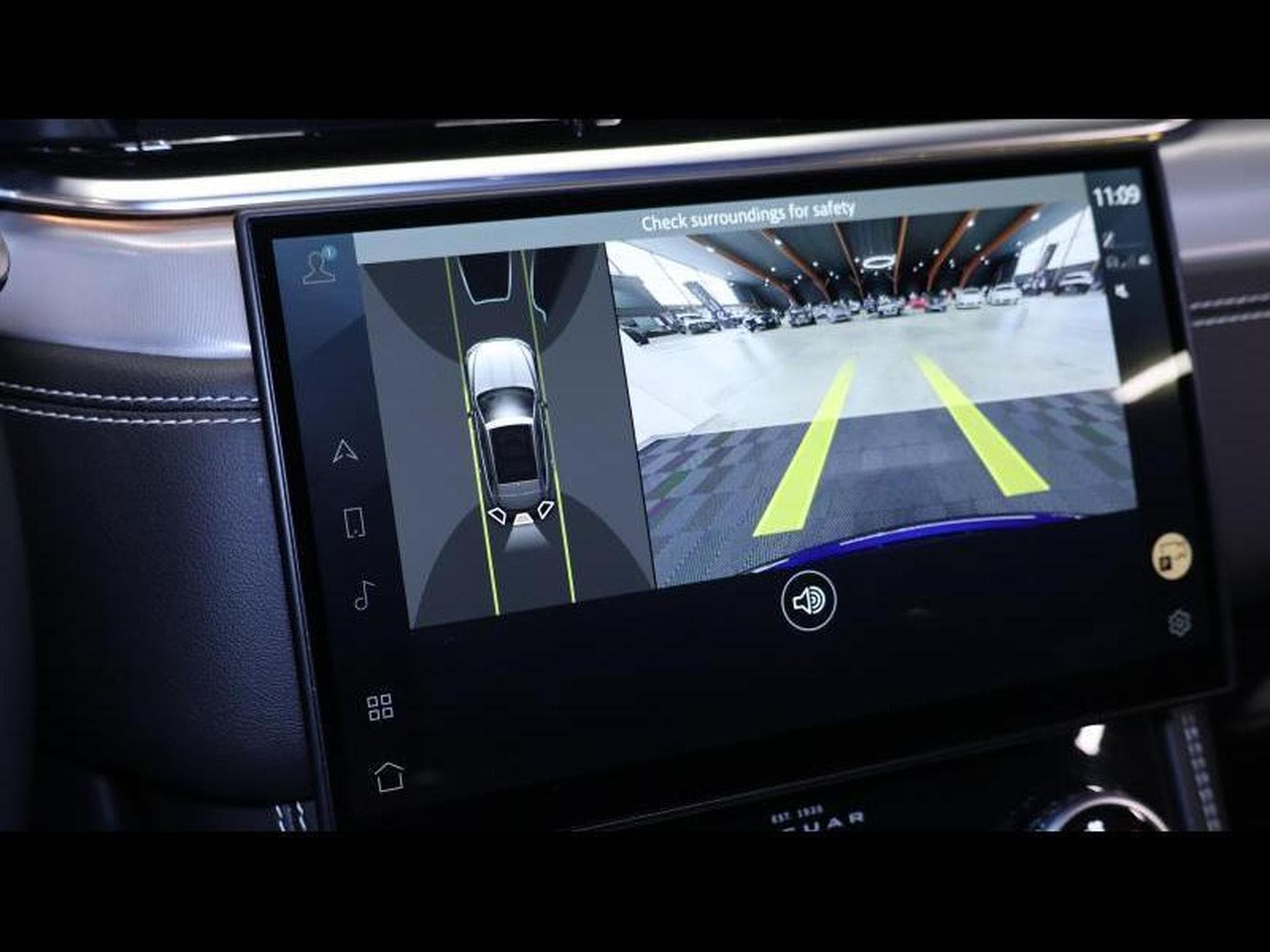 Jaguar F-Pace D165 S R-Dynamic S AWD Auto (2024) - Photo 16