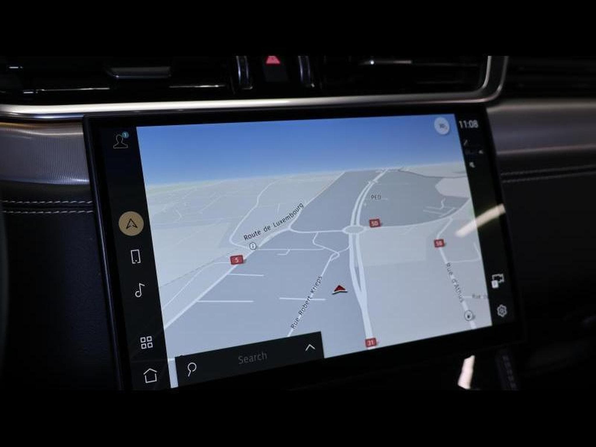 Jaguar F-Pace D165 S R-Dynamic S AWD Auto (2024) - Photo 17