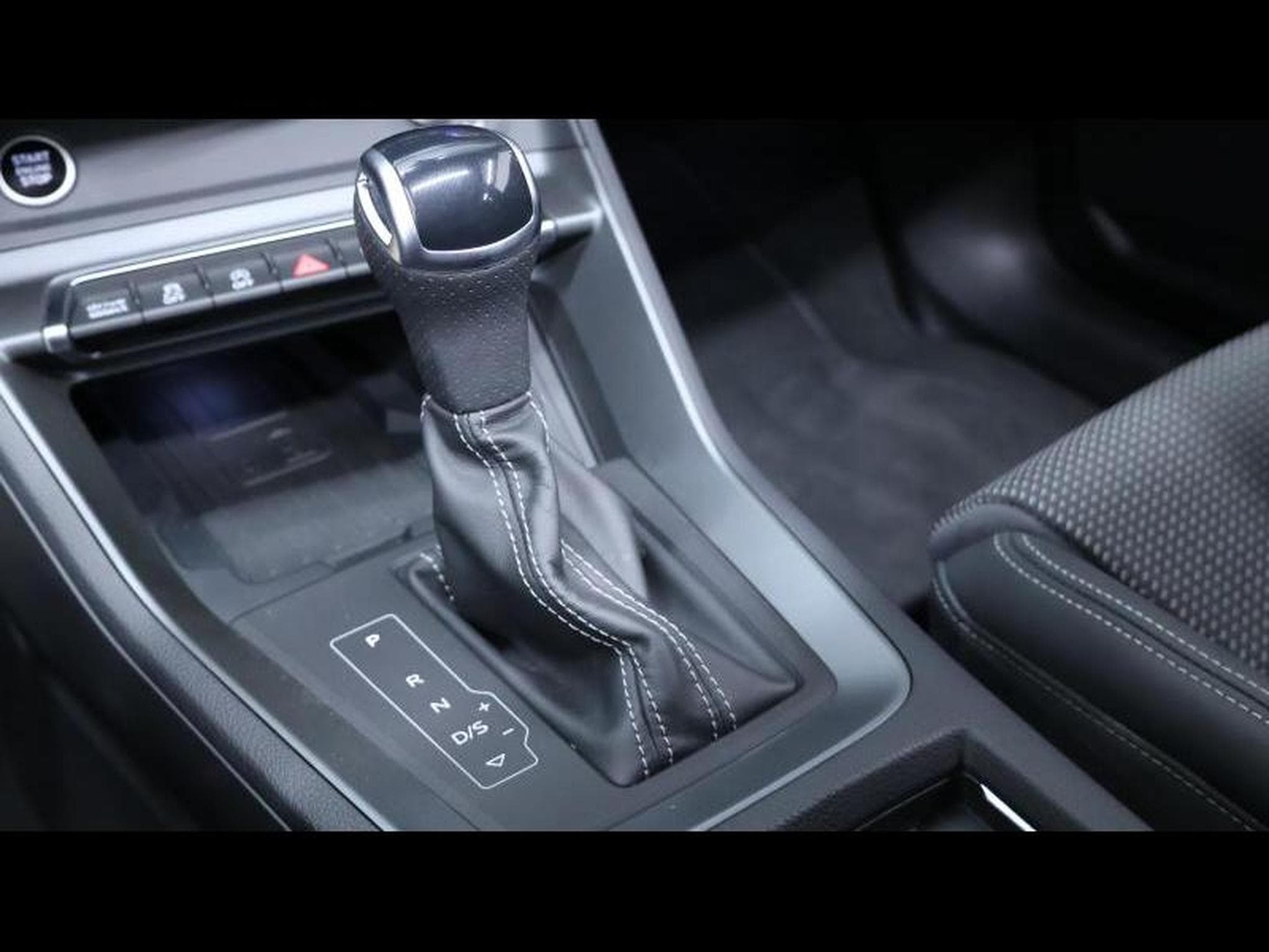 Audi Q3 35 TDI S-Line S-Tronic (2025) - Photo 17