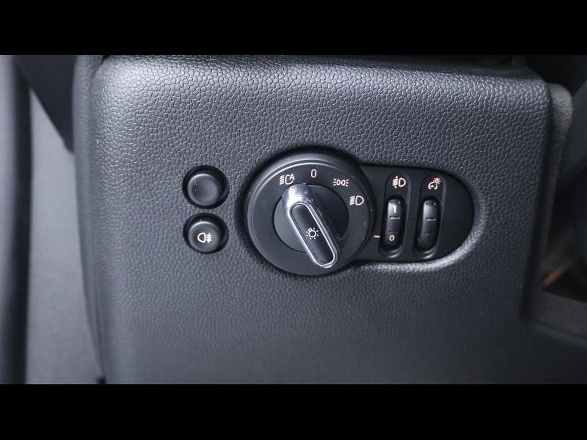 MINI Cooper 1.6 136 hatch Auto 3 Portes (2024) - Foto 25