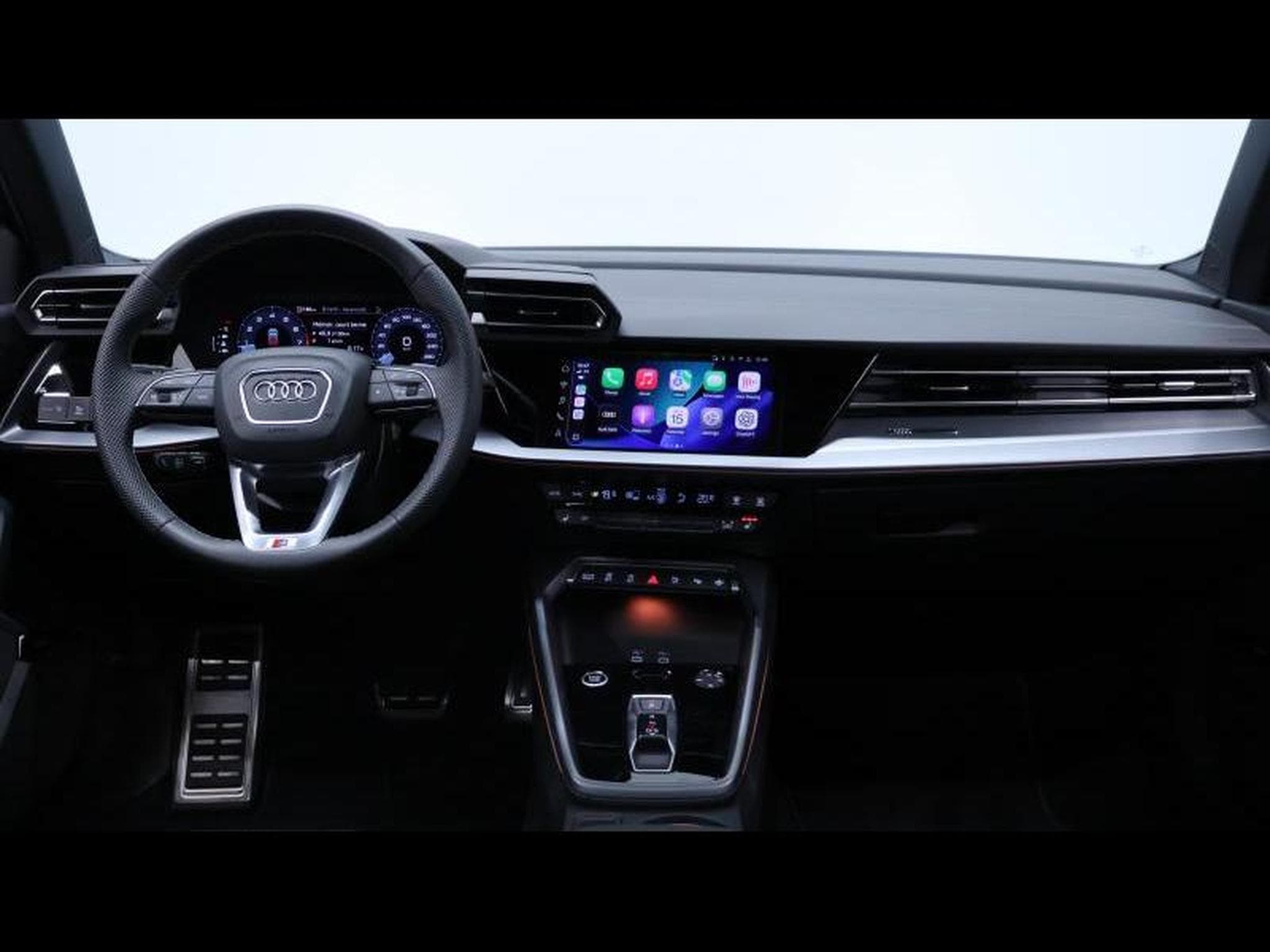 Audi A3 Sportback 35 TFSI 150 S-Line (2025) - Photo 14