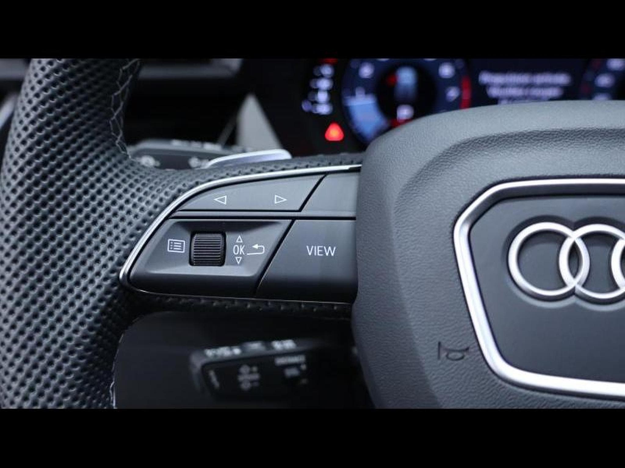 Audi A3 Sportback 35 TFSI 150 S-Line (2025) - Photo 16