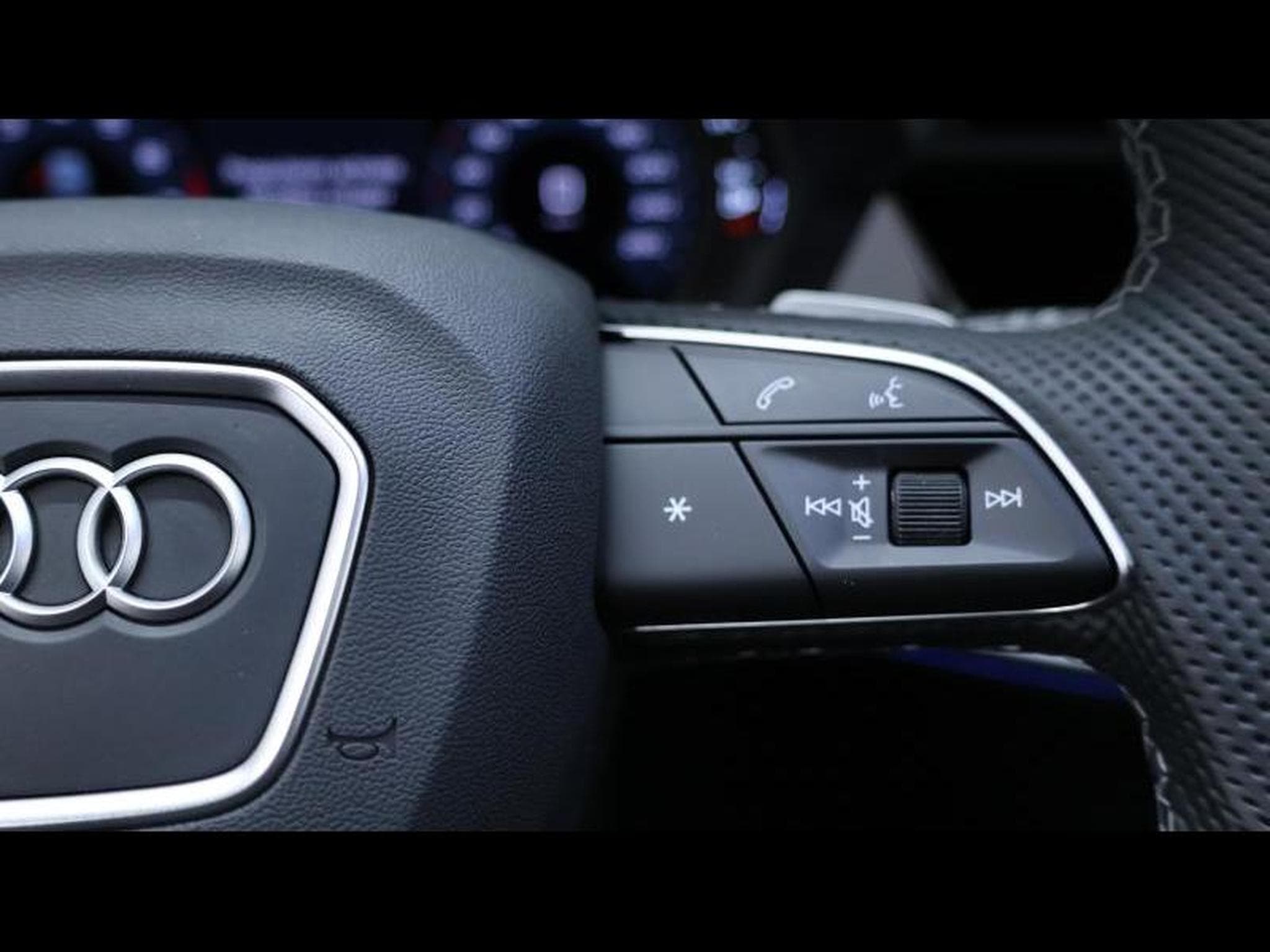 Audi A3 Sportback 35 TFSI 150 S-Line (2025) - Photo 17