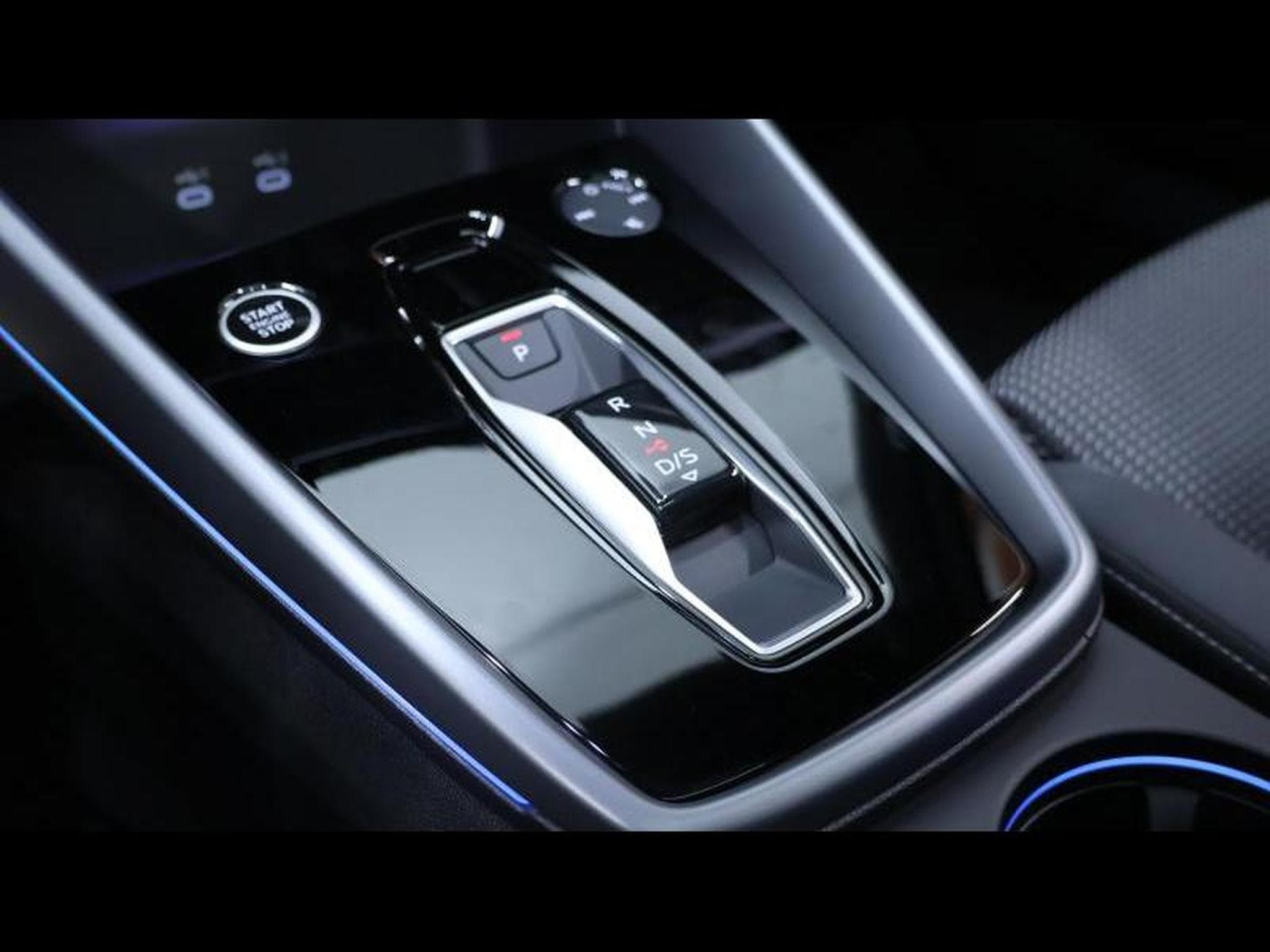 Audi A3 Sportback 35 TFSI 150 S-Line (2025) - Photo 18