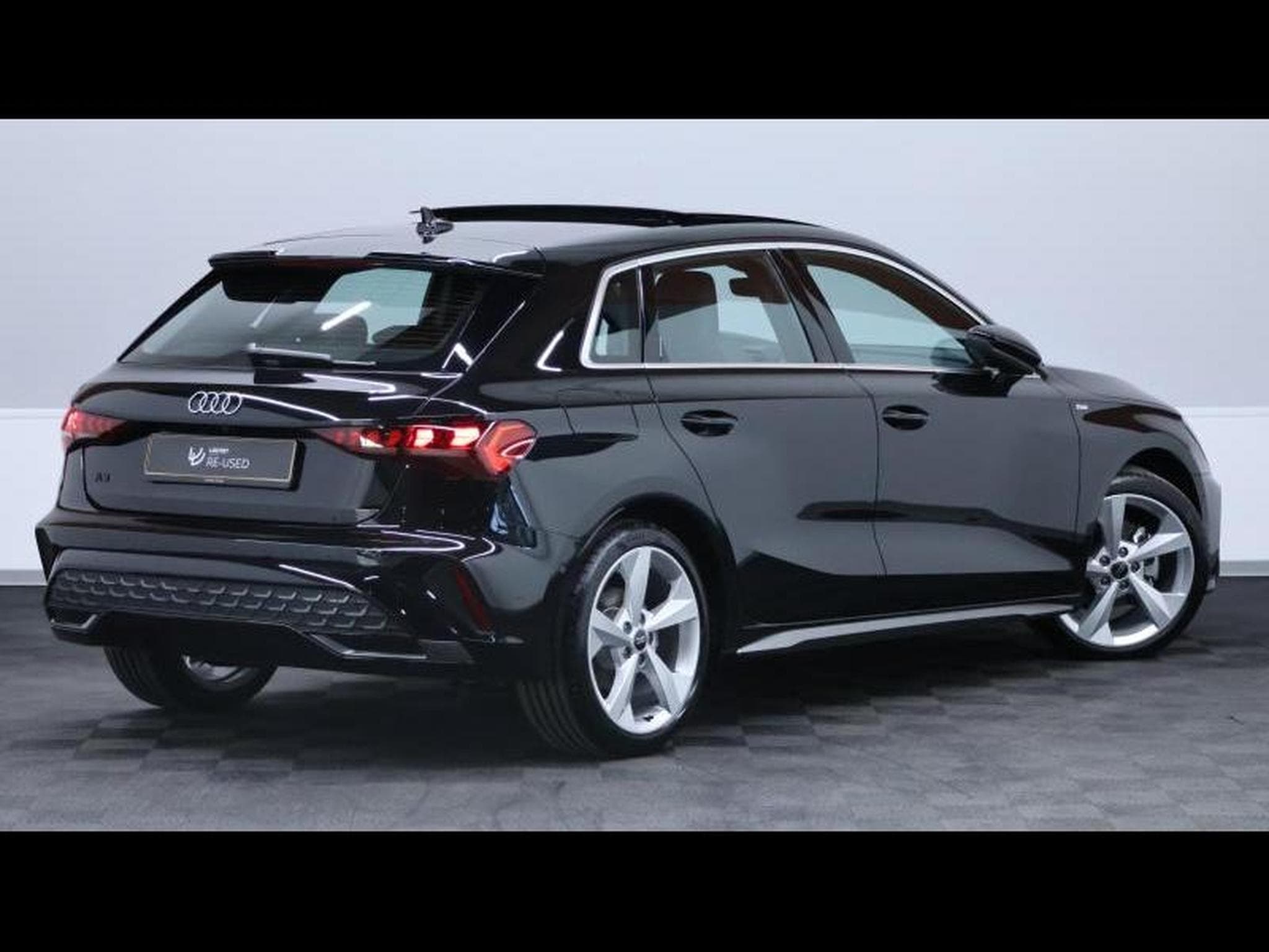 Audi A3 Sportback 35 TFSI 150 S-Line (2025) - Photo 5