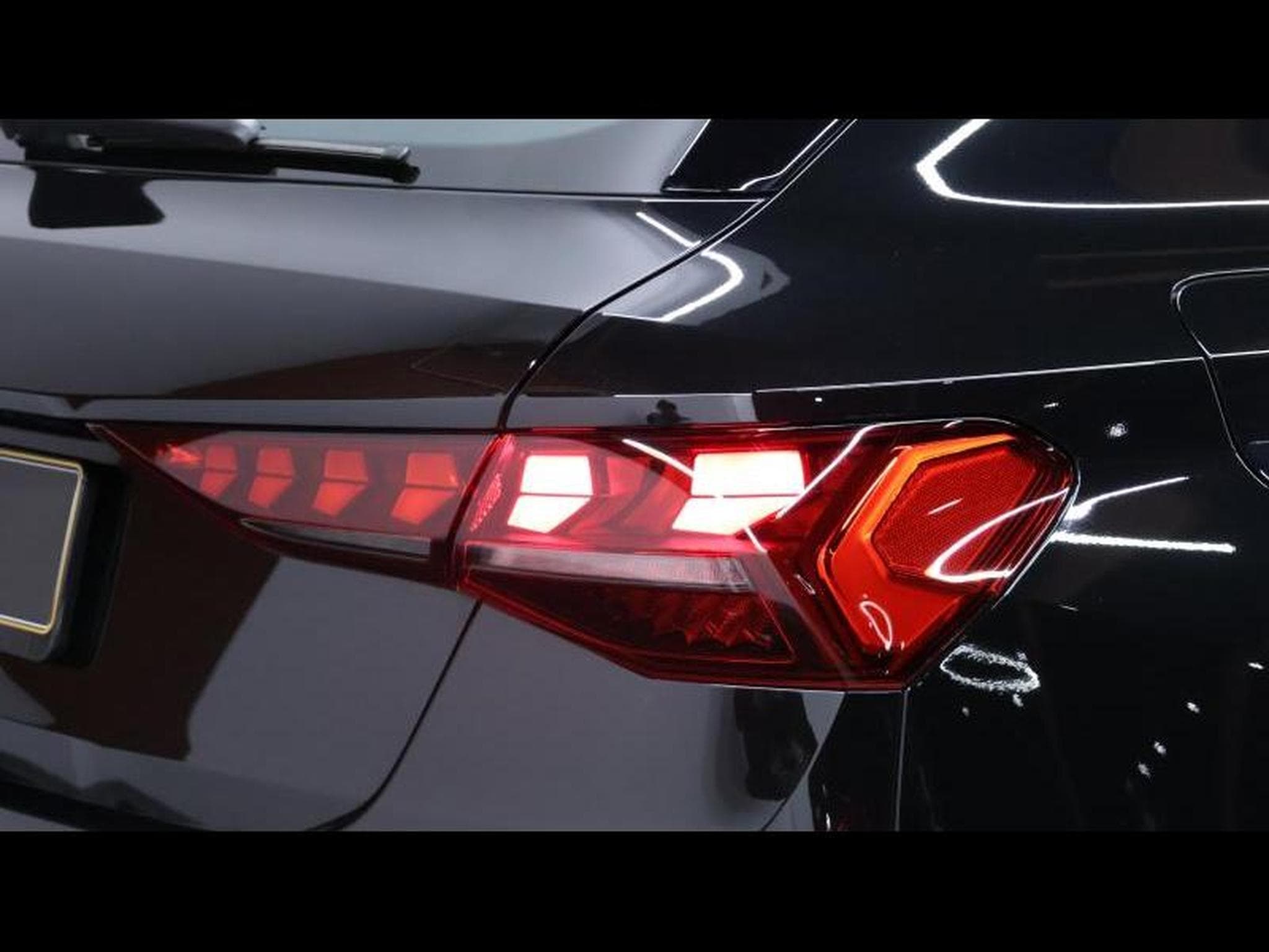 Audi A3 Sportback 35 TFSI 150 S-Line (2025) - Photo 9