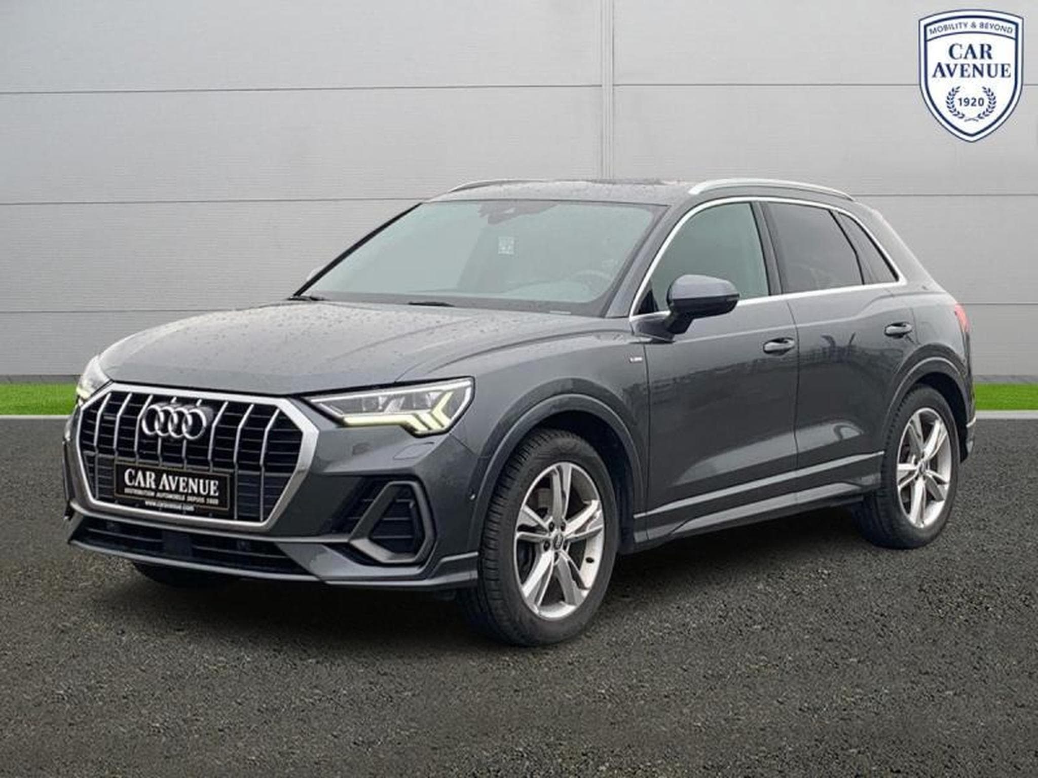 Audi Q3 Ambition (2019) - Photo 1