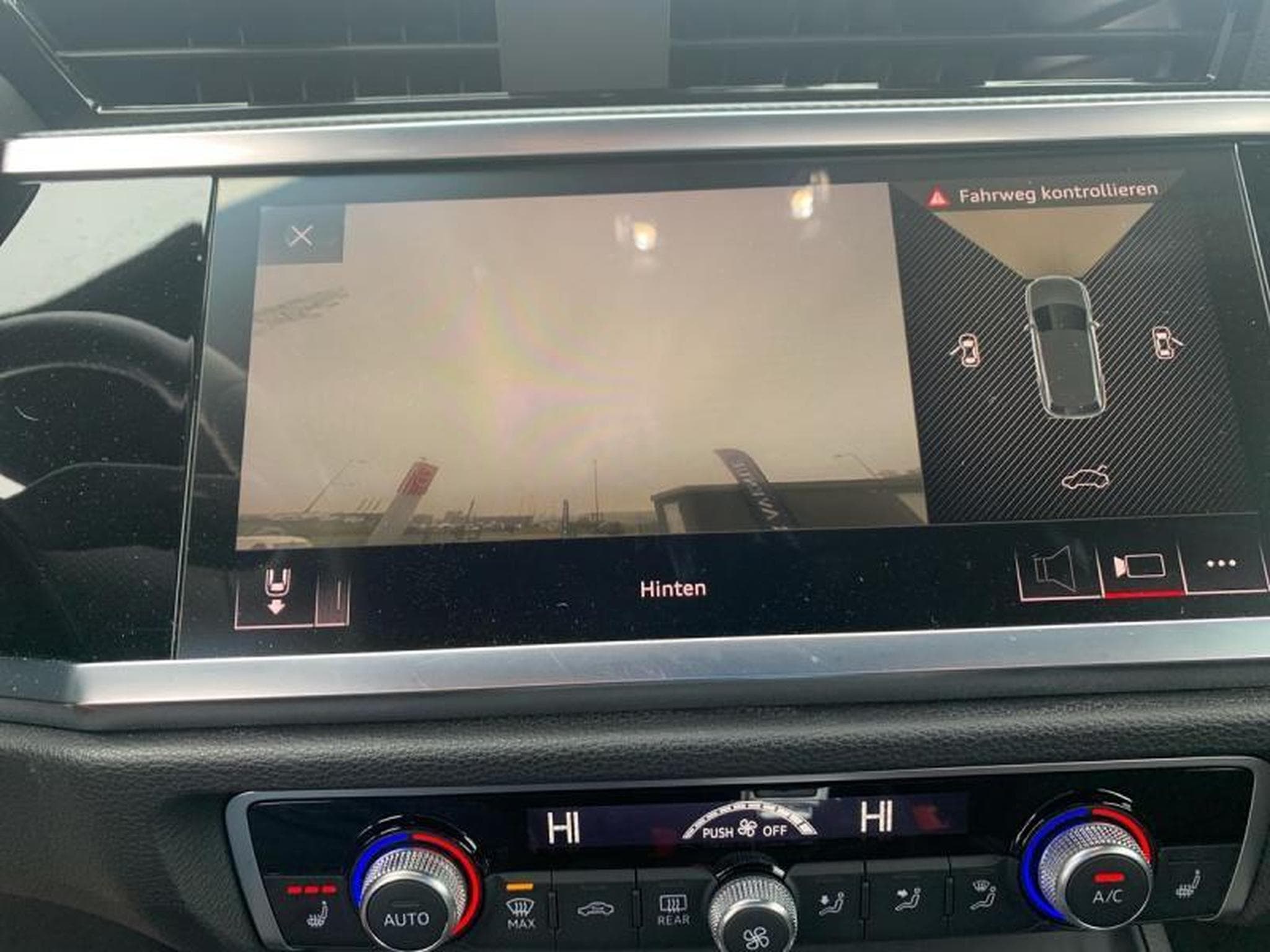 Audi Q3 Ambition (2019) - Photo 15