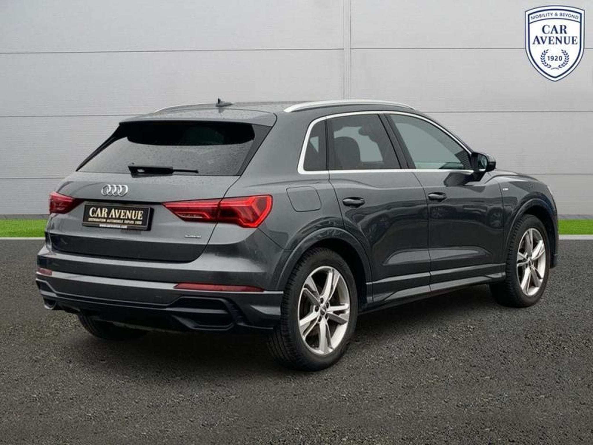 Audi Q3 Ambition (2019) - Photo 2